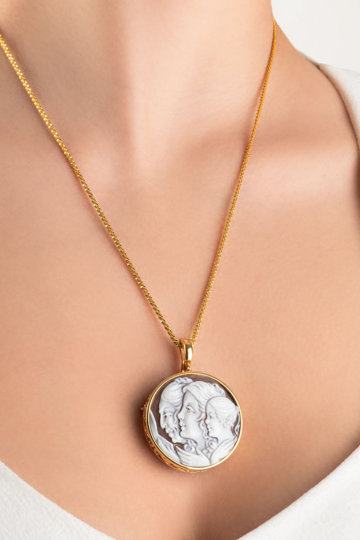Resim Cameo Italiano 18 Ayar Sarı Altın Kaplama 50 Cm Gümüş Broş Ve Kolye