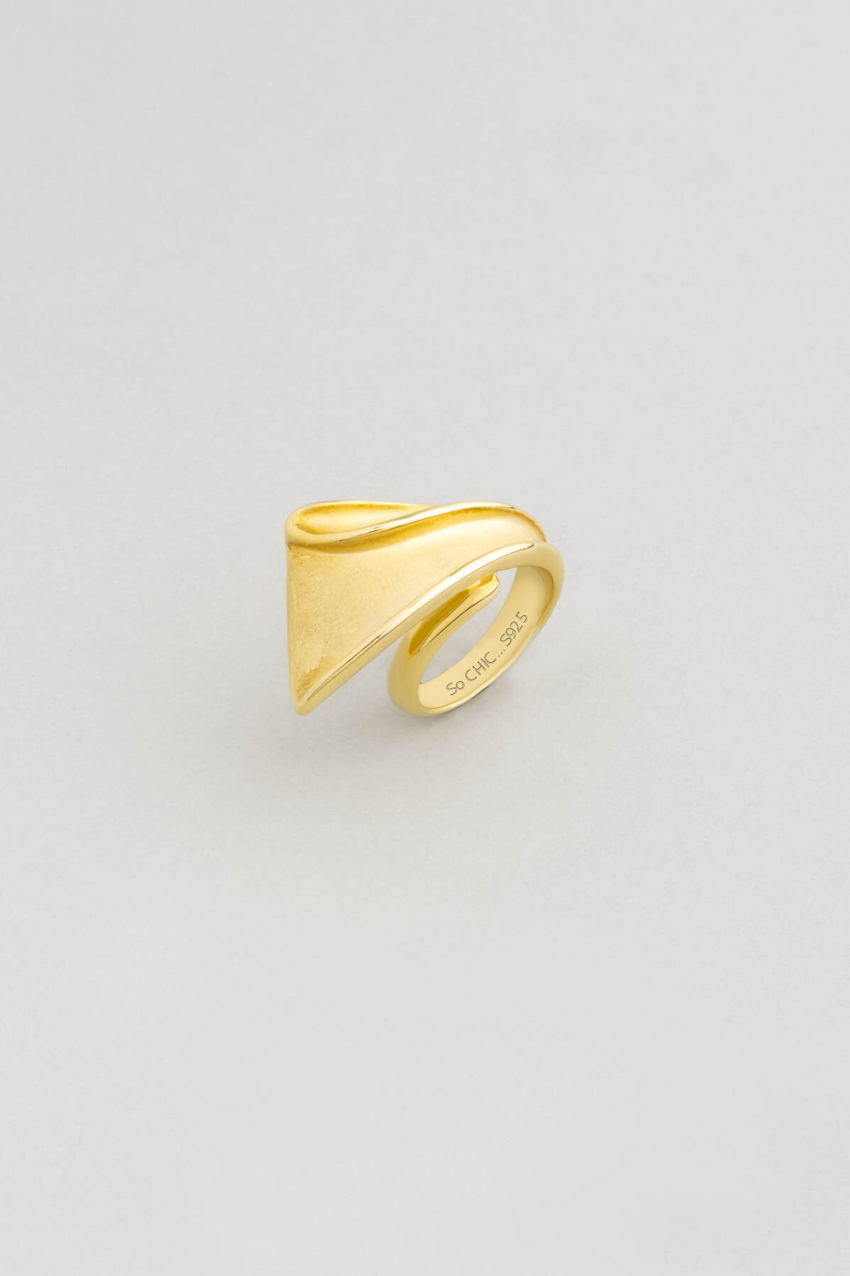 Gizemli Yolculuk 18 Ayar Sarı Altın Kaplama Gümüş Yüzük