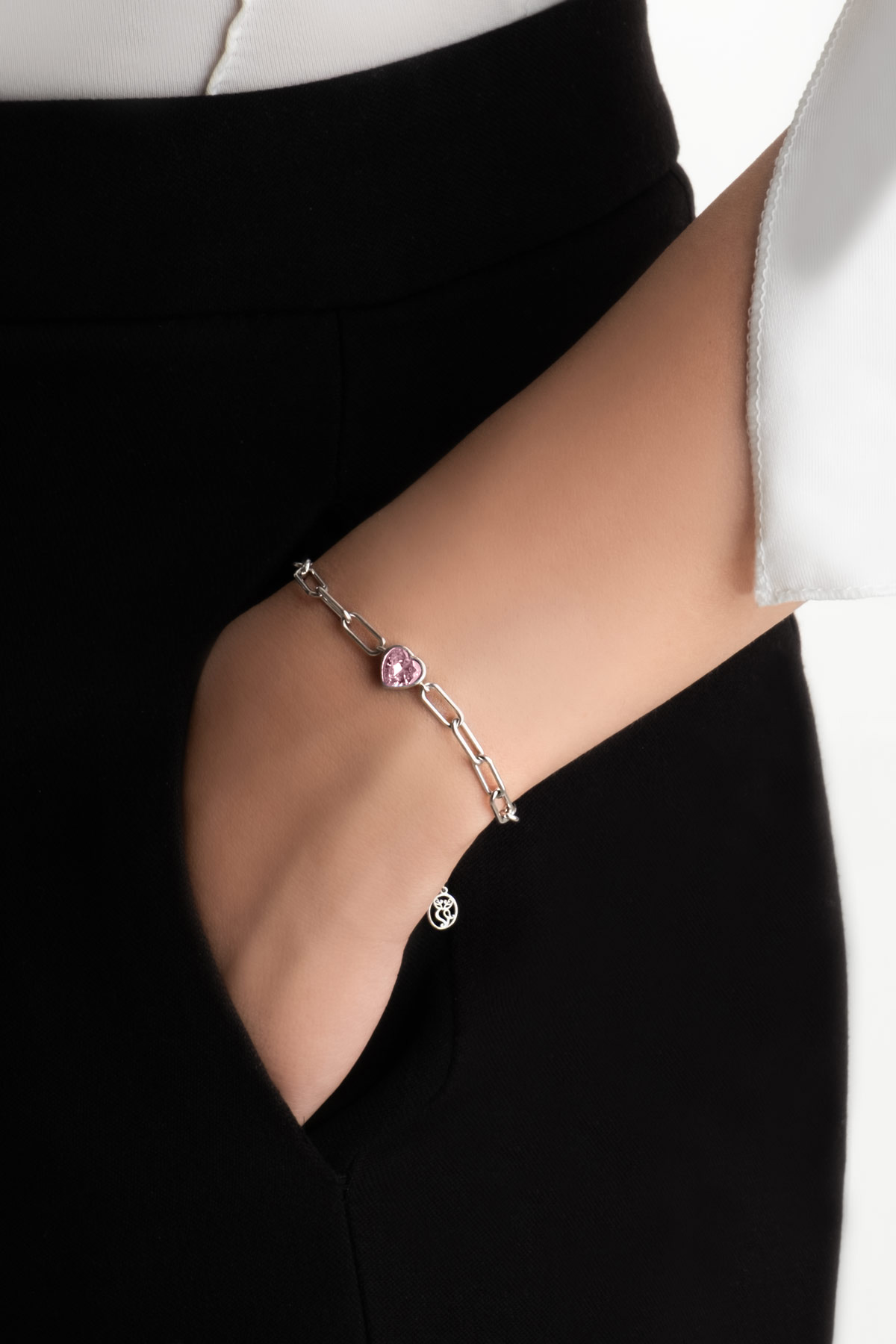 Resim Gizemli Kalp 18 Ayar Beyaz Altın Kaplama 20 Cm Gümüş Bileklik