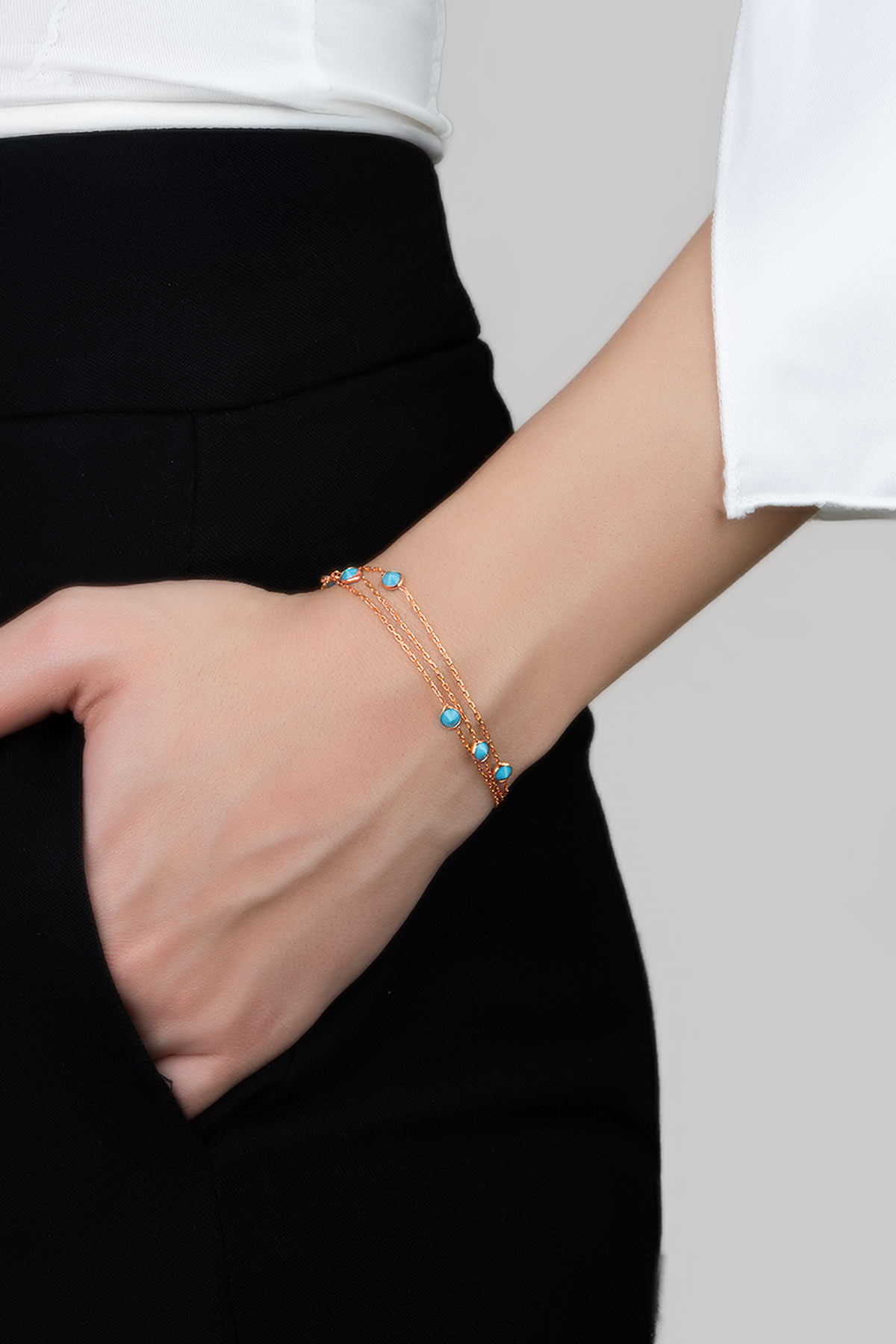 Resim Üç Sıra Zirkon Taşlı 18 Ayar Rose Altın Kaplama 19 Cm Gümüş Bileklik