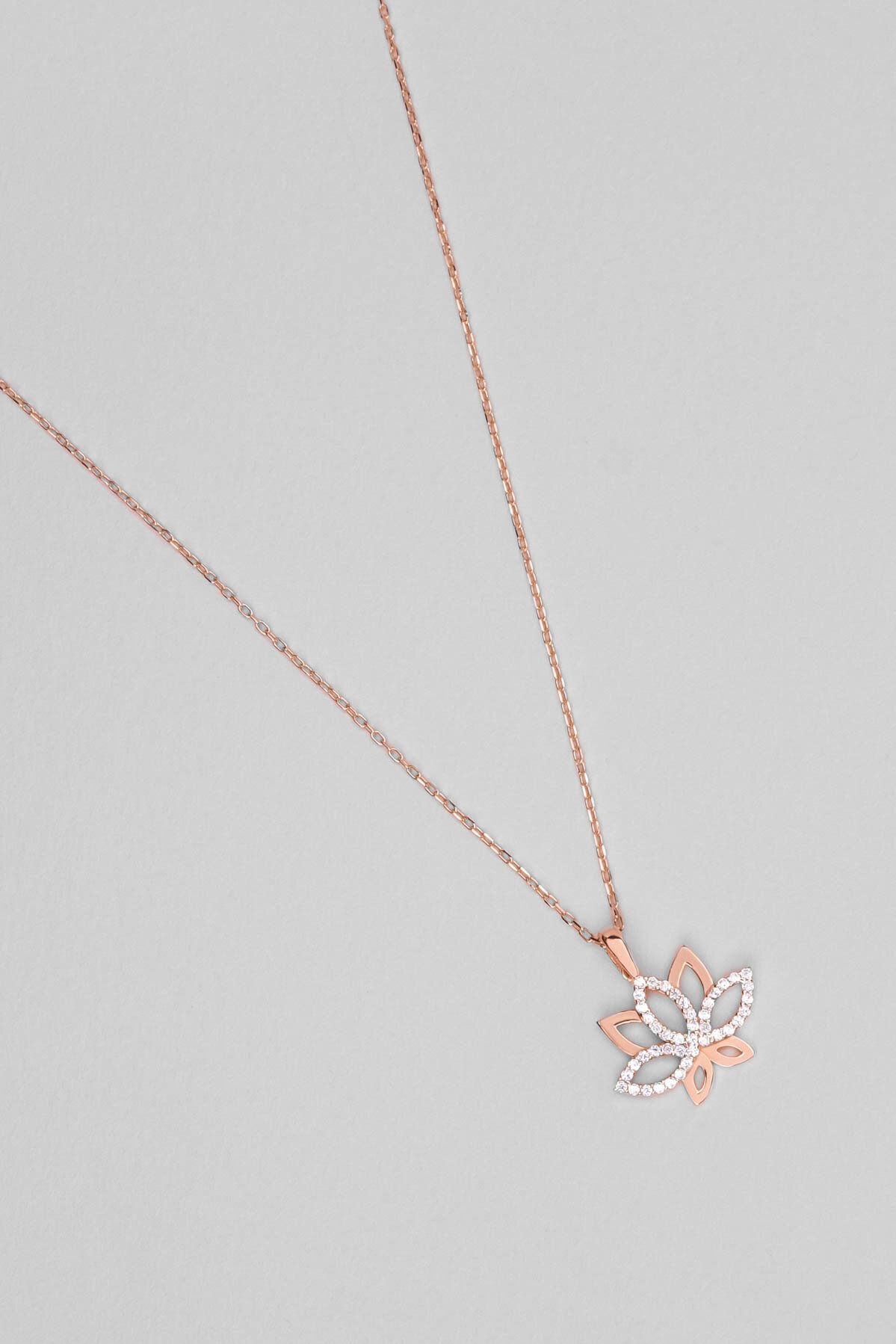 Nilüfer Çiçeği 18 Ayar Sarı Altın Kaplama 46 Cm Gümüş Kolye