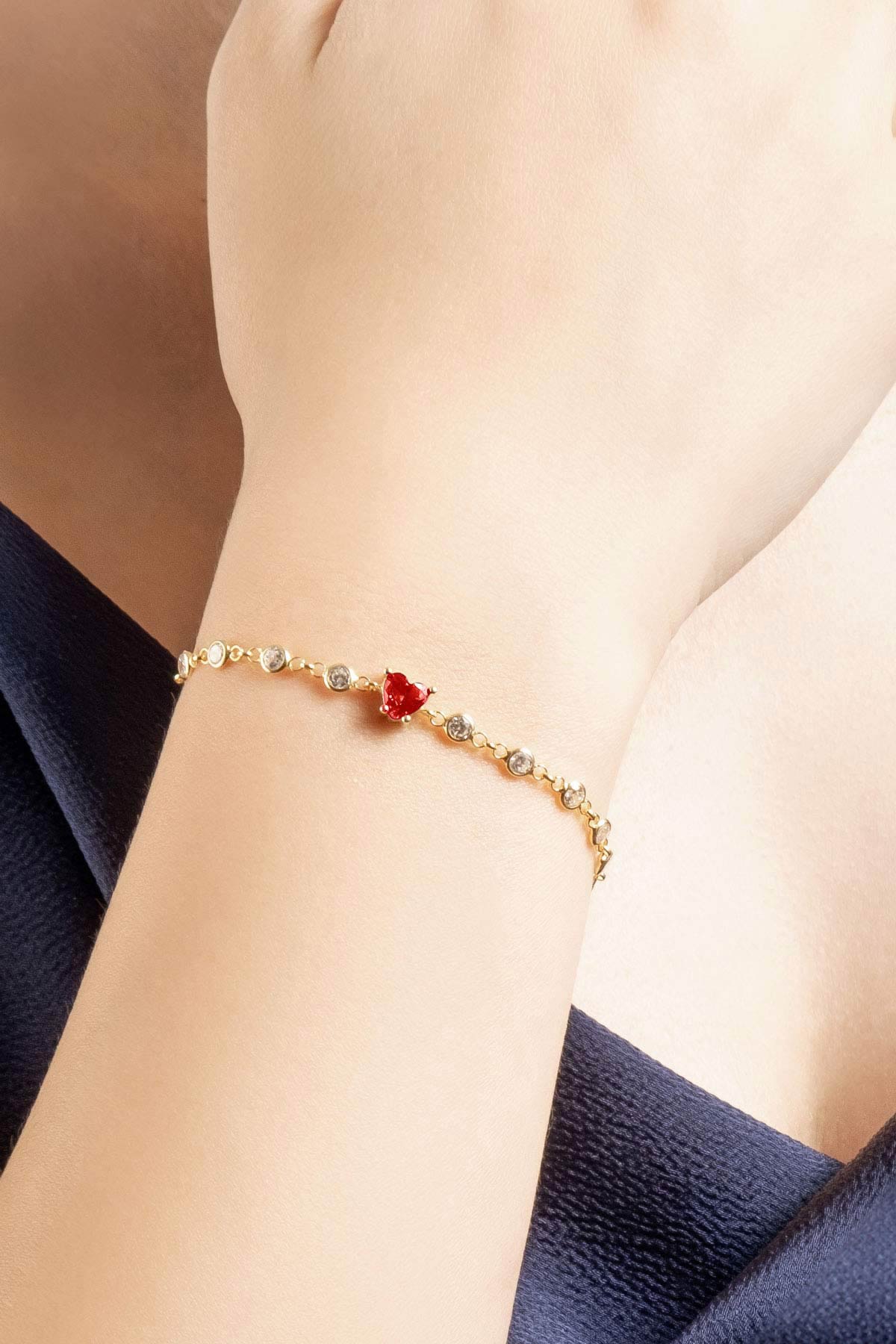 Resim Aşk Yolu 18 Ayar Sarı Altın Kaplama 19 Cm Gümüş Bileklik
