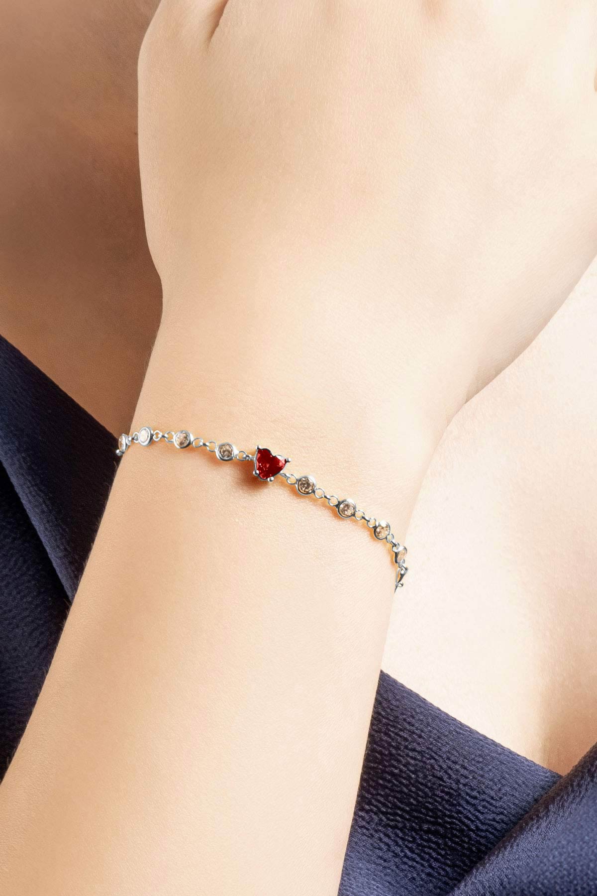 Resim Aşk Yolu 18 Ayar Beyaz Altın Kaplama 19 Cm Gümüş Bileklik
