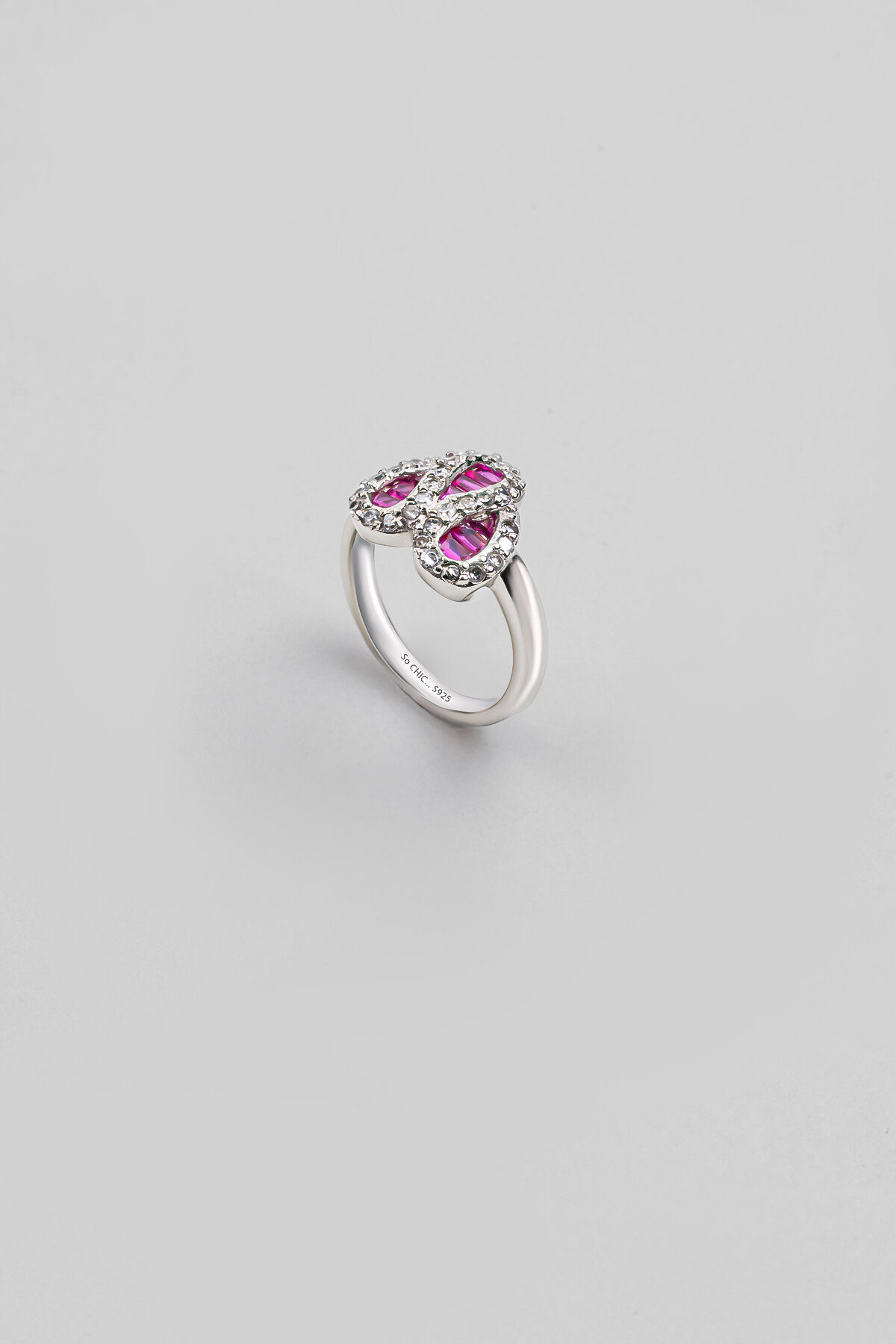 Yakut Işıltısı 18 Ayar Beyaz Altın Kaplama Gümüş Yüzük