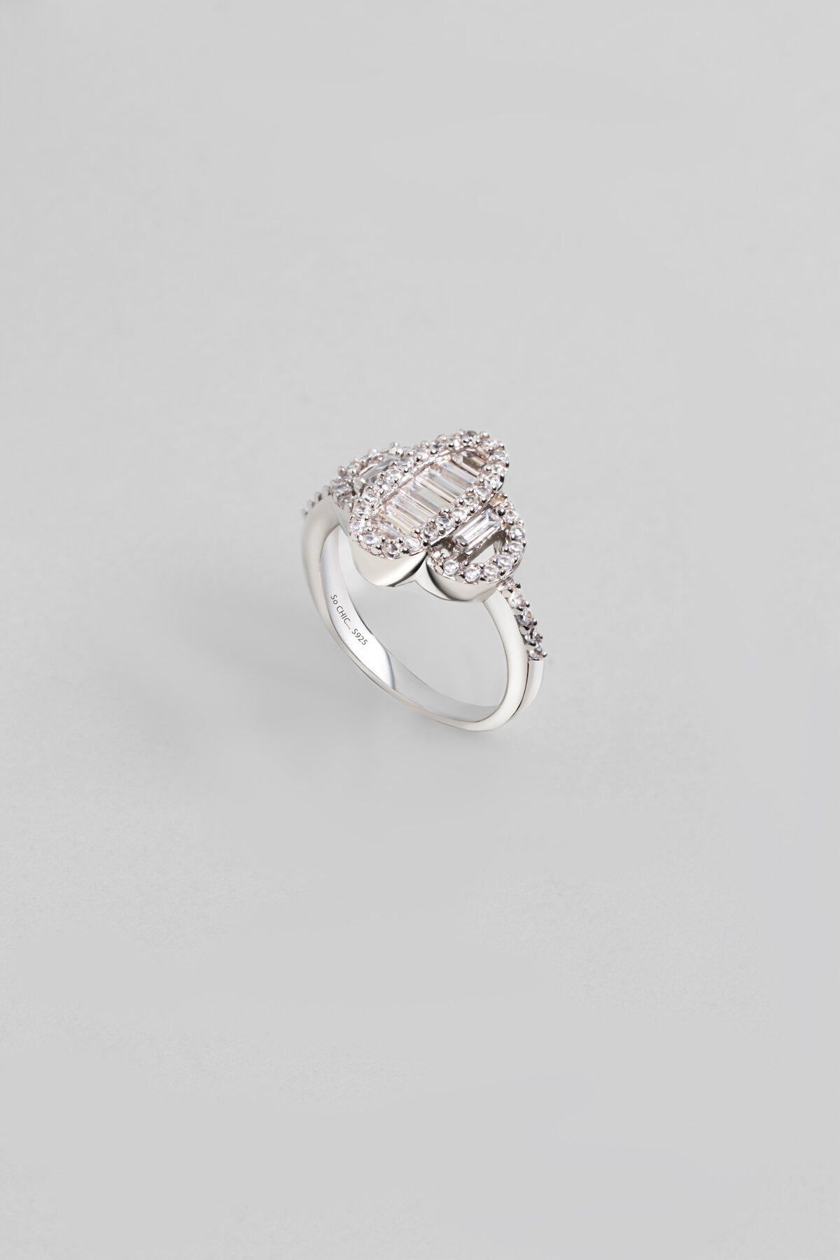 Zaman Döngüsü 18 Ayar Beyaz Altın Kaplama Gümüş Yüzük