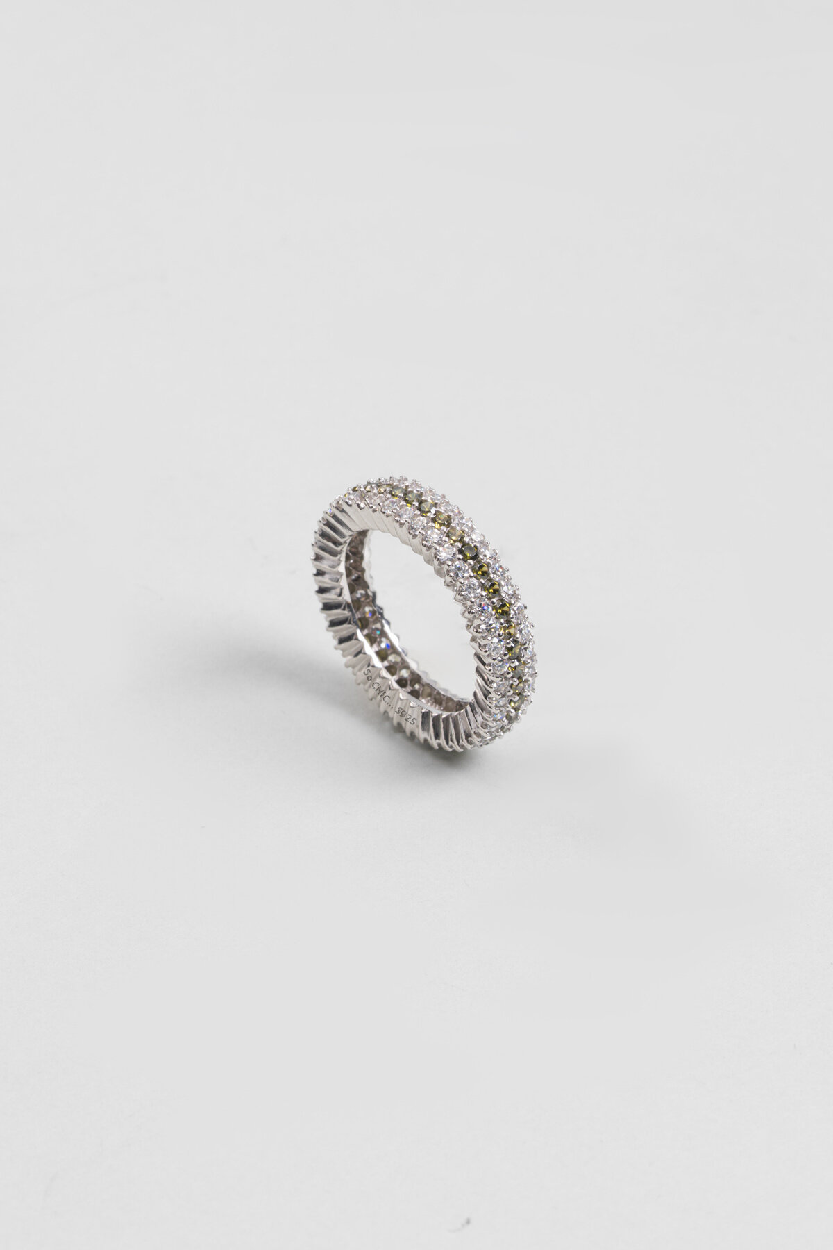 Yeşil Taşlı 18 Ayar Beyaz Altın Kaplama Gümüş Tamtur Yüzük