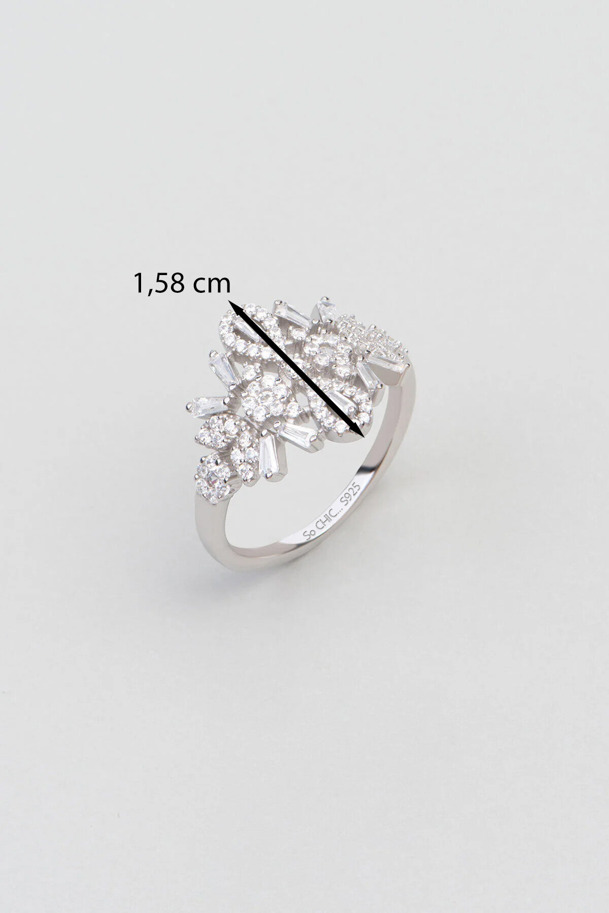 Gelin Çiçeği 18 Ayar Beyaz Altın Kaplama Gümüş Yüzük