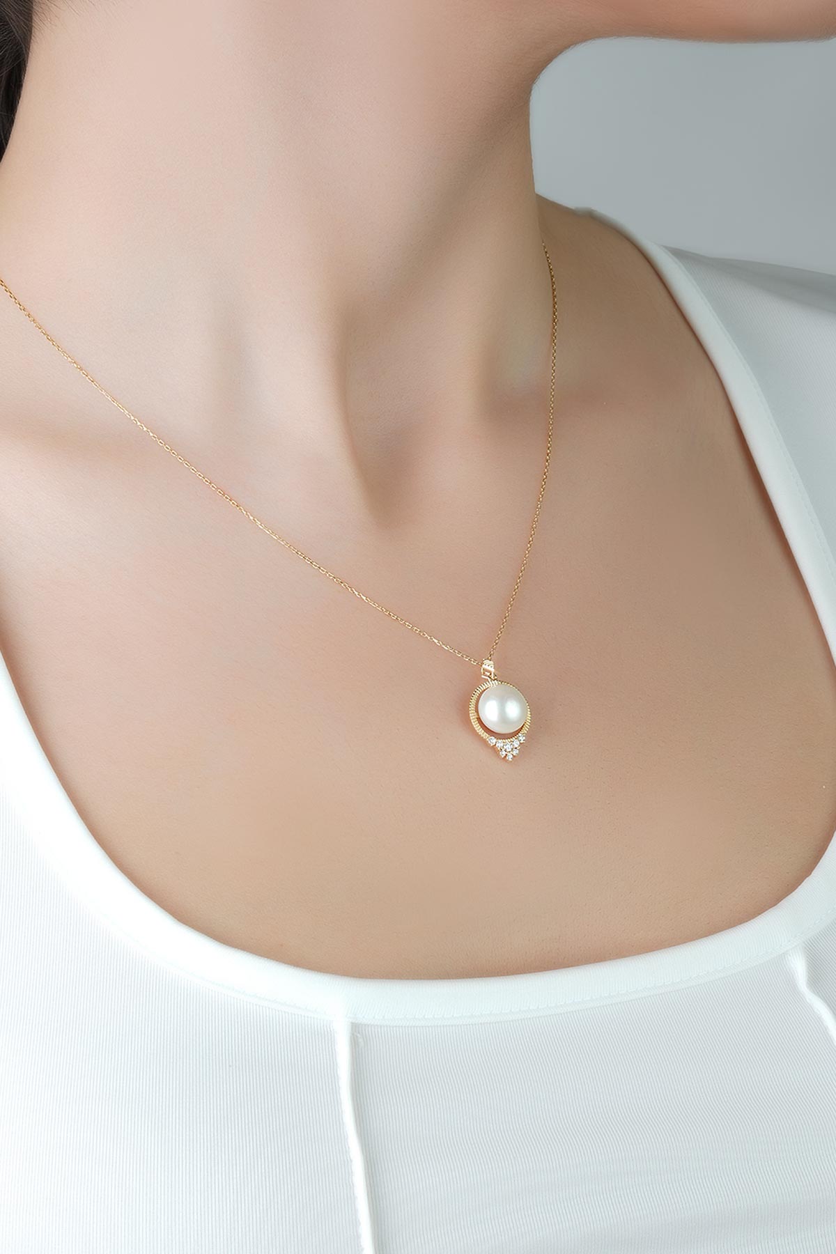 Diamond Collection 14 K Sarı Altın 0,10 Karat Pırlanta Doğal İnci Kolye dw04260243644_1