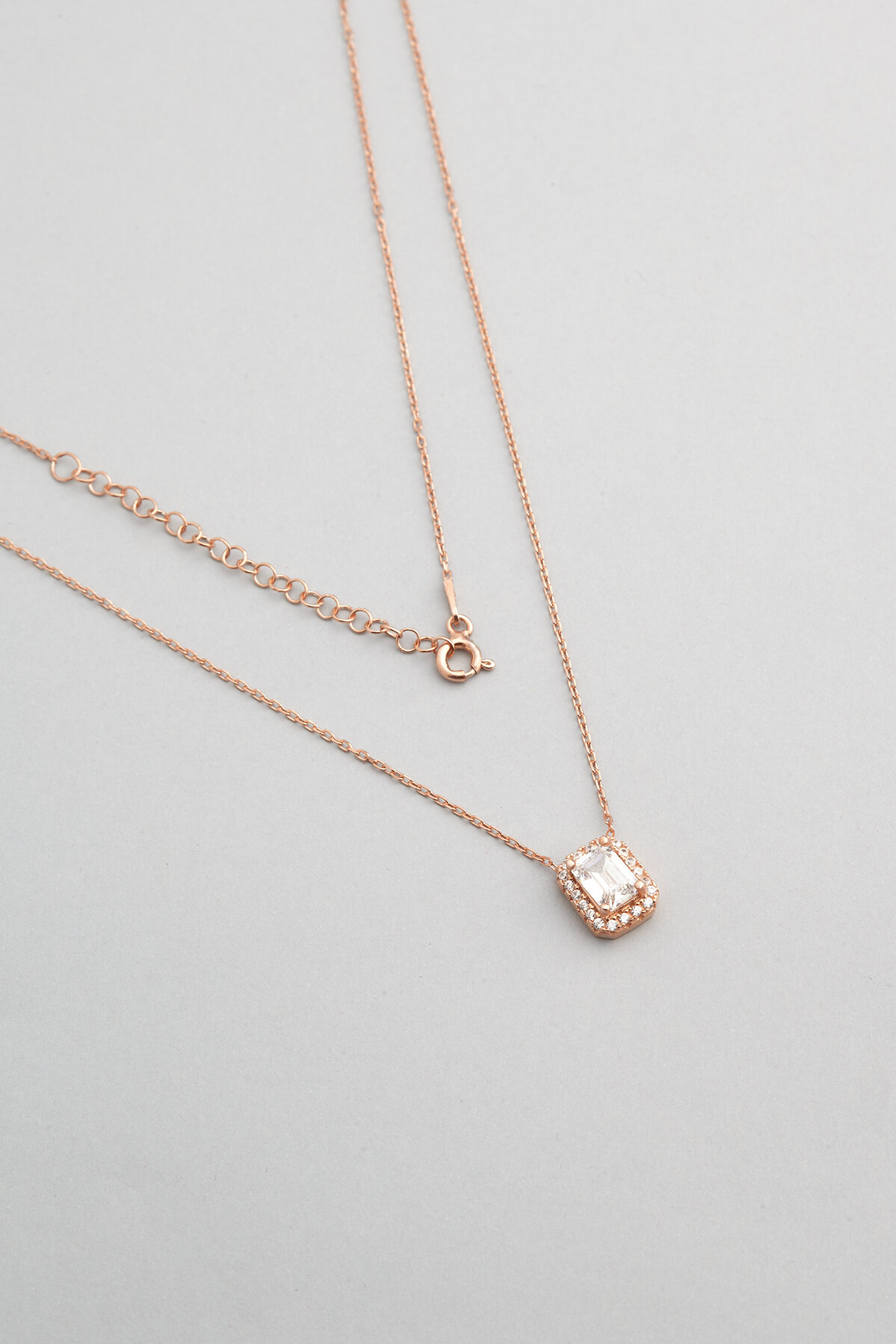 18 Ayar Rose Altın Kaplama Gümüş Baget Kolye E0509040145