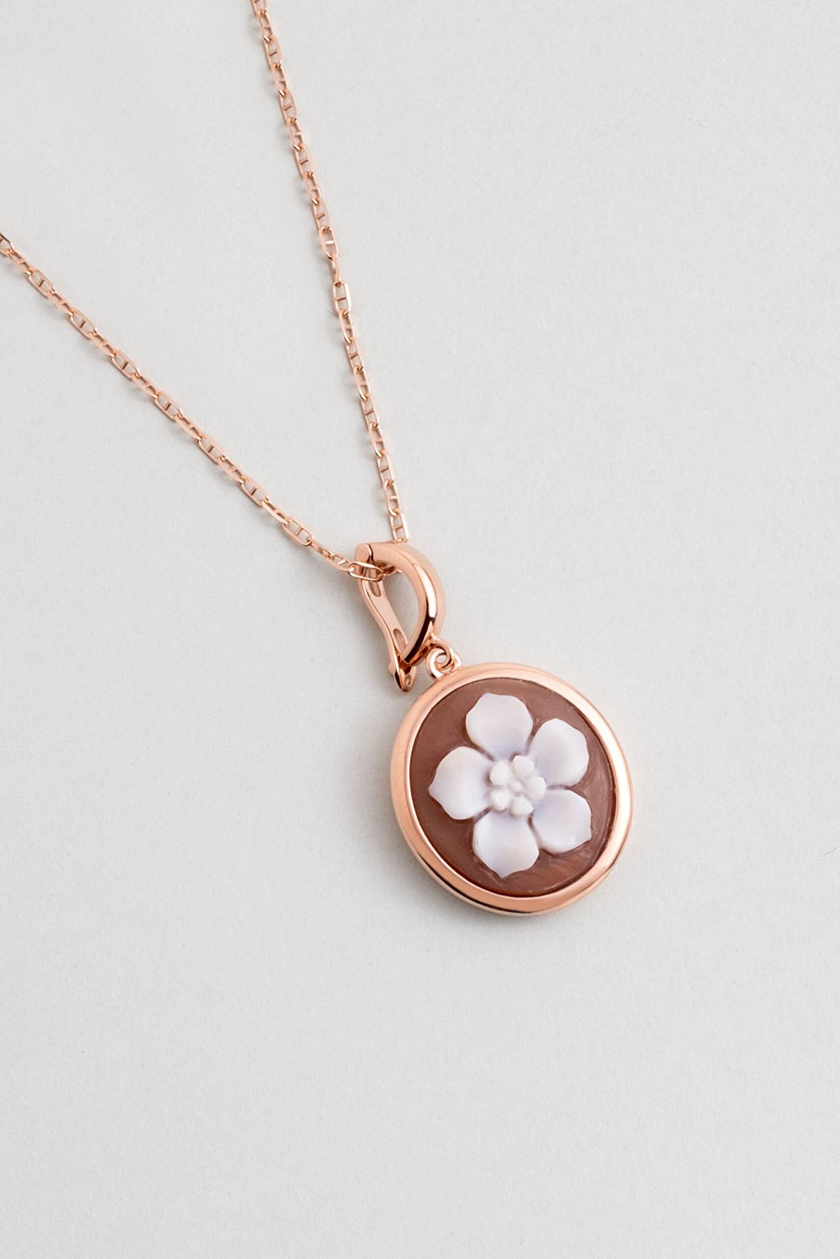 ⁠ Cameo Italliano Güz Çiçeği 18 Ayar Rose Altın Kaplama 45 Cm Gümüş Kolye_1}