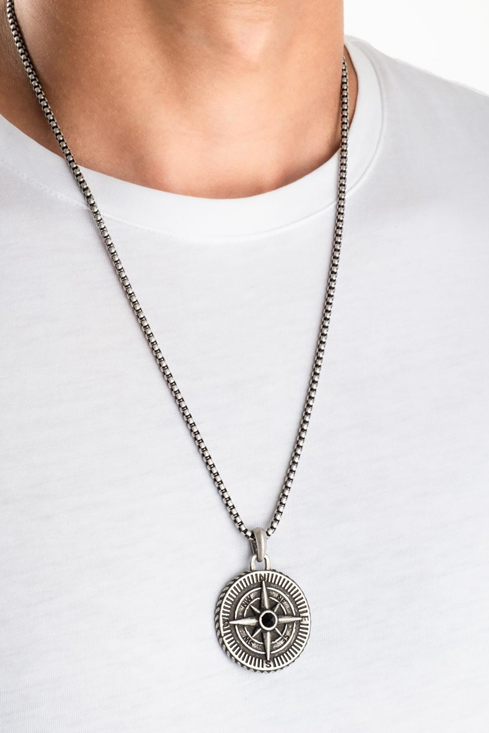 ⁠ Pusula Figürlü Taş Detaylı Çelik Erkek Kolye_1}