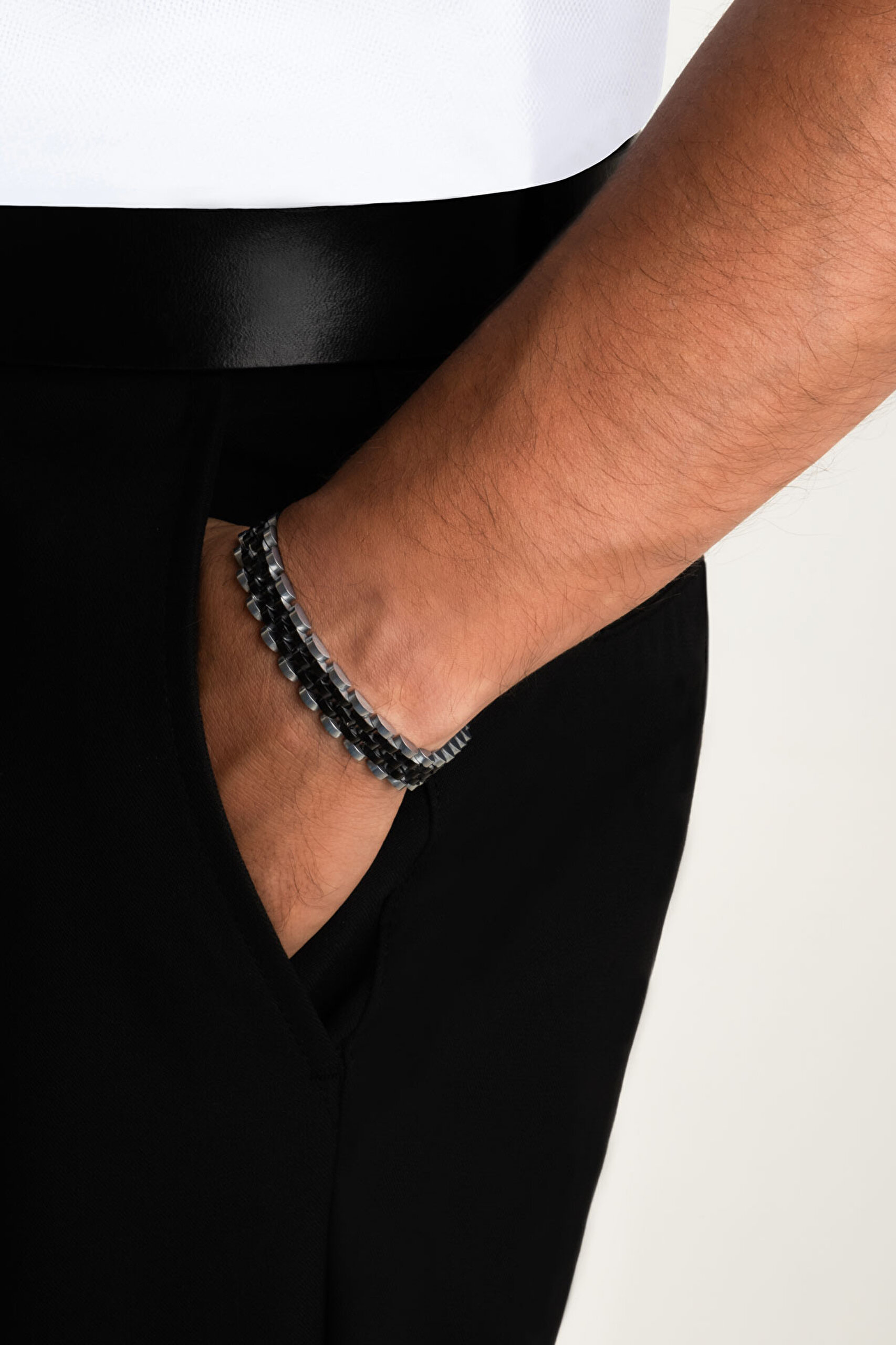 ⁠ Siyah Kaplama Detaylı Erkek Zincir Çelik Bileklik_3}