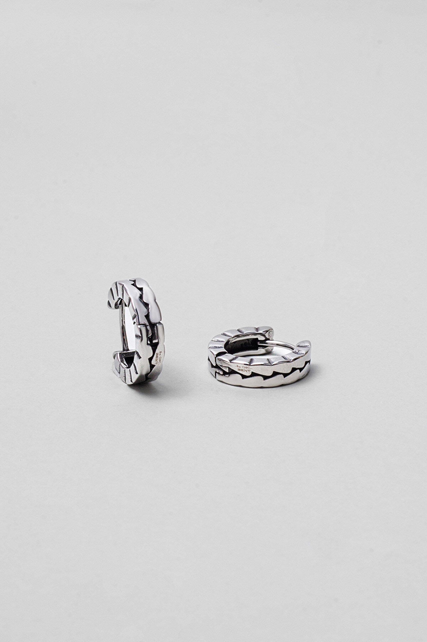 Özgün Çizgi Çelik Erkek Halka Küpe - 0