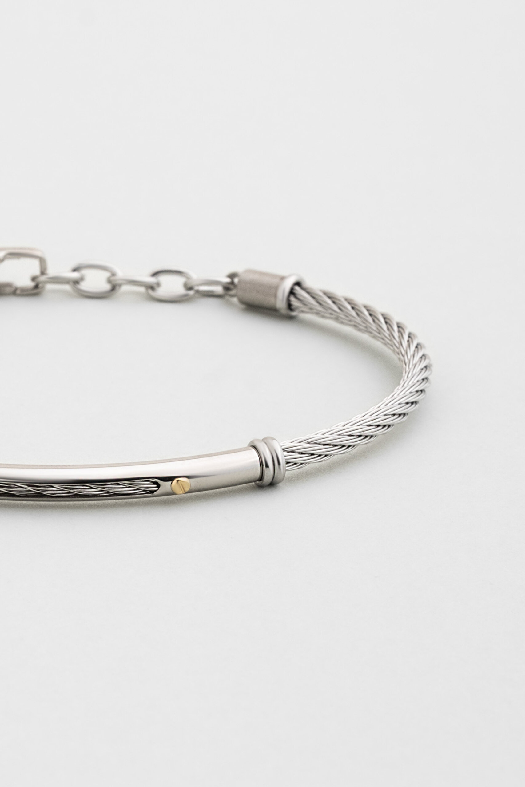 ⁠ Apollo İtalyan 18 Ayar Sarı Altın Detaylı Çelik Erkek Bileklik_2}