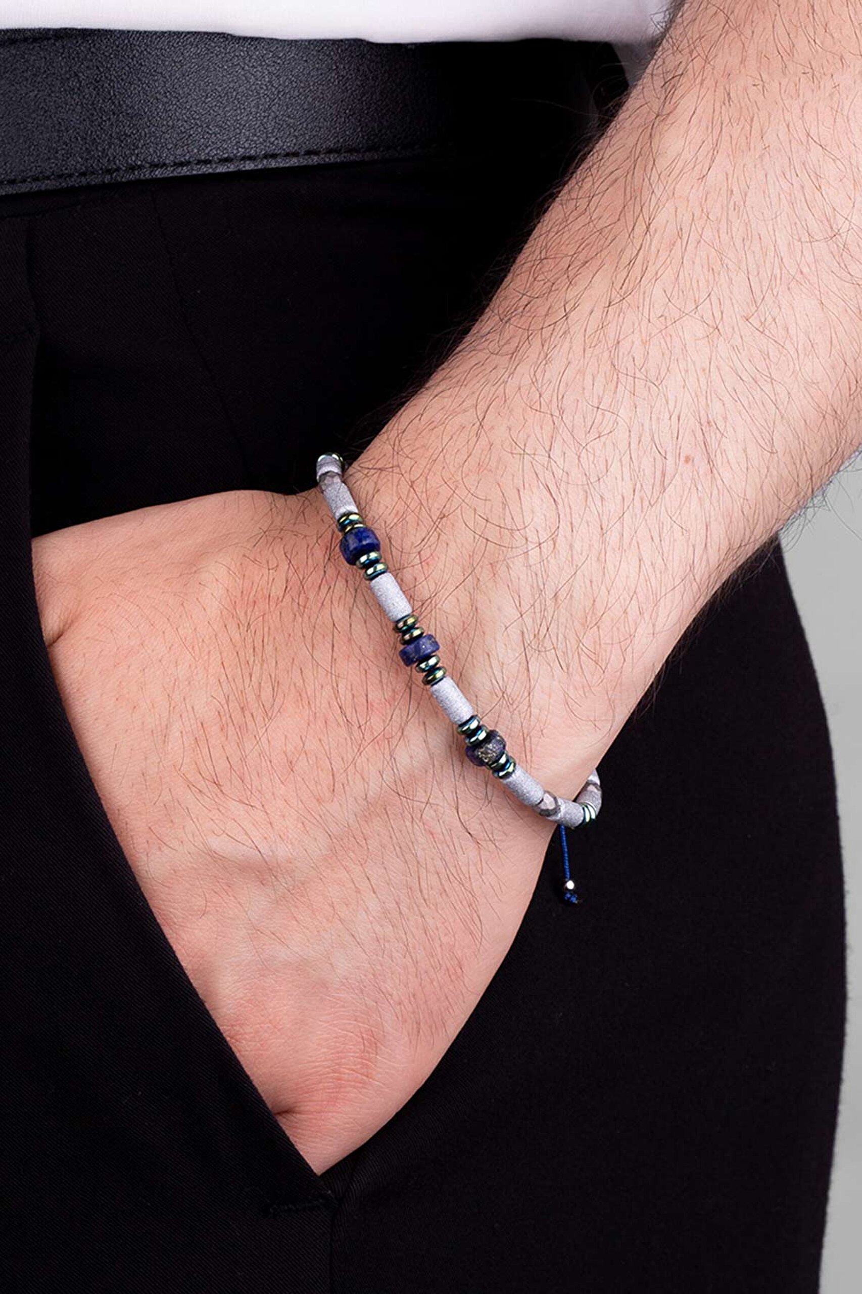 ⁠ Hematit Ve Lapis Taşlı 18 Ayar Beyaz Altın Kaplama Gümüş Erkek Bileklik_1}