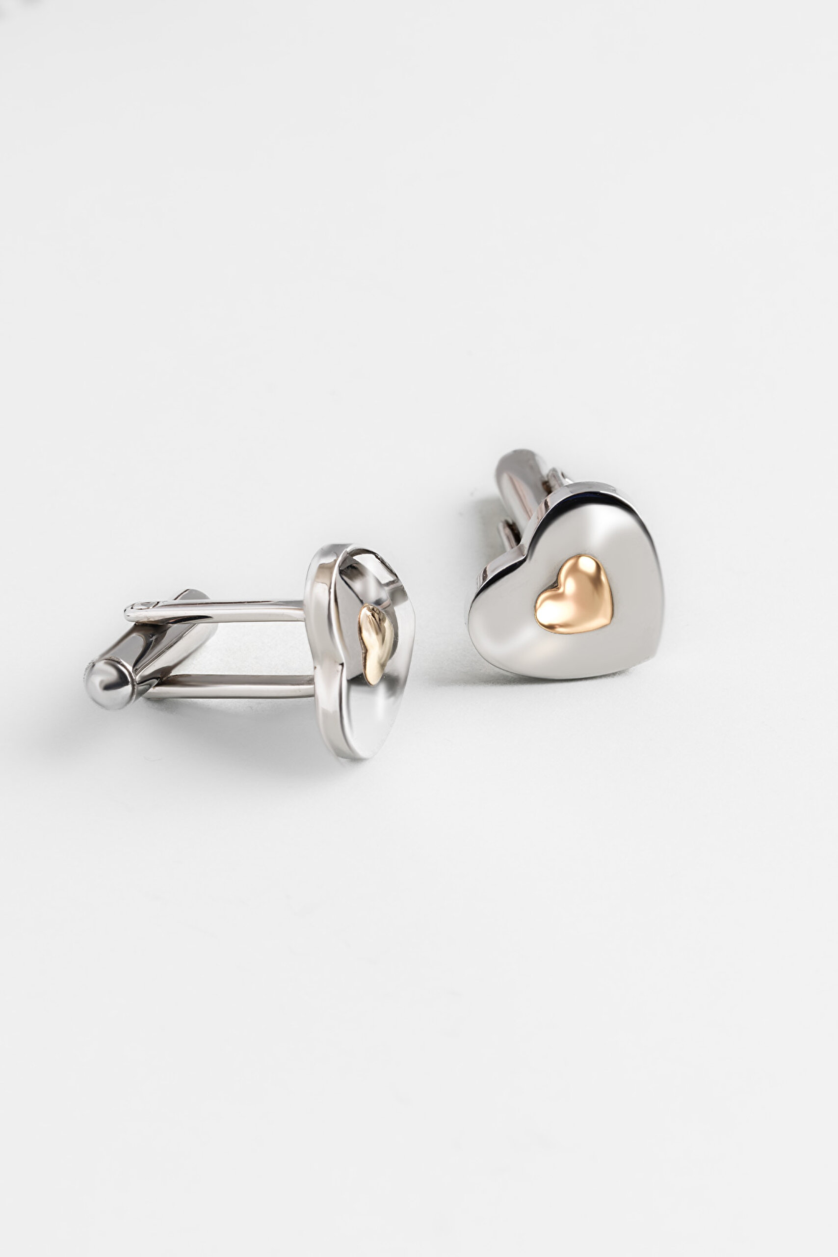 ⁠ Kalp Detaylı Çelik Erkek Kol Düğmesi_0}