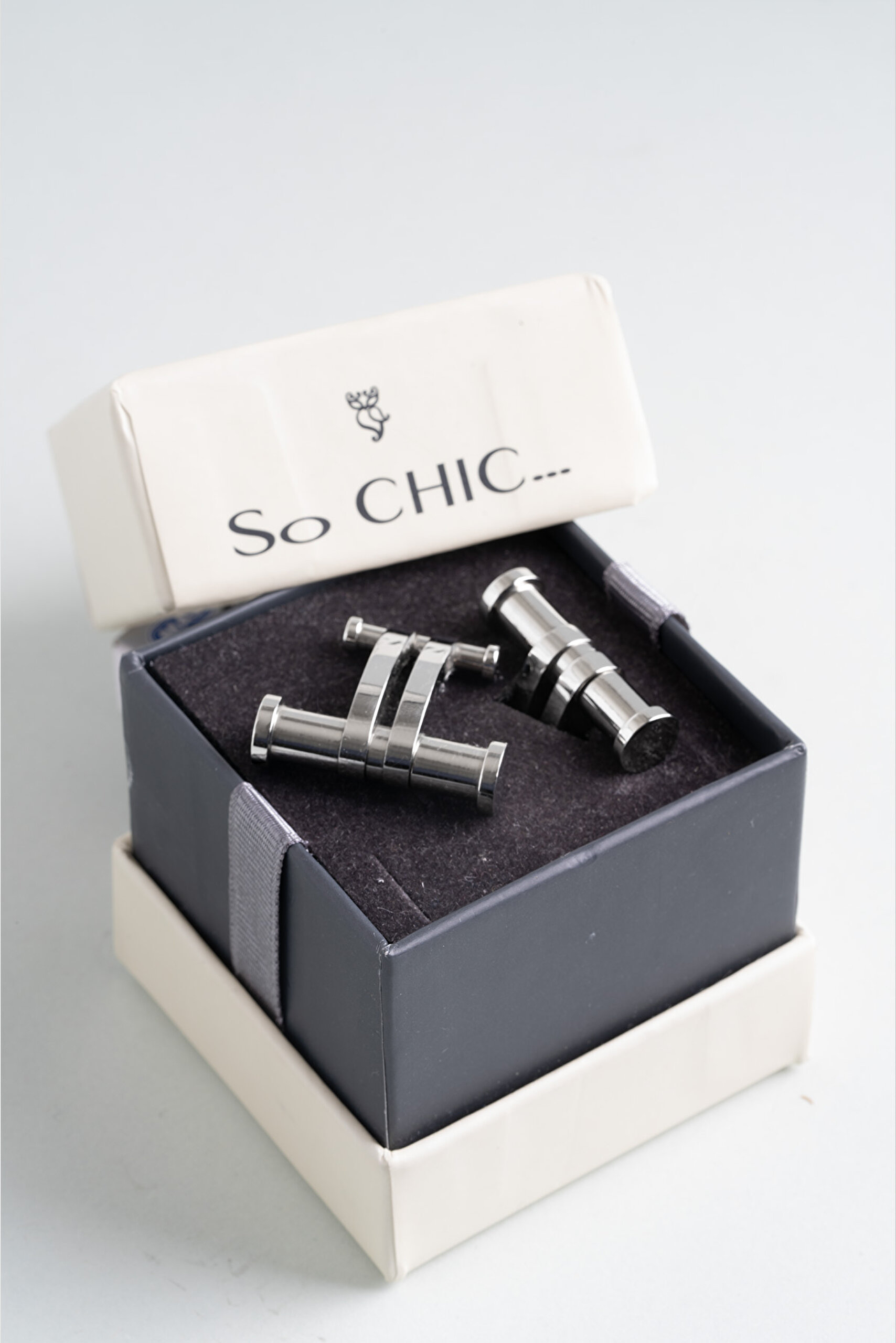 ⁠ Metalik Dizayn Çelik Erkek Kol Düğmesi_2}