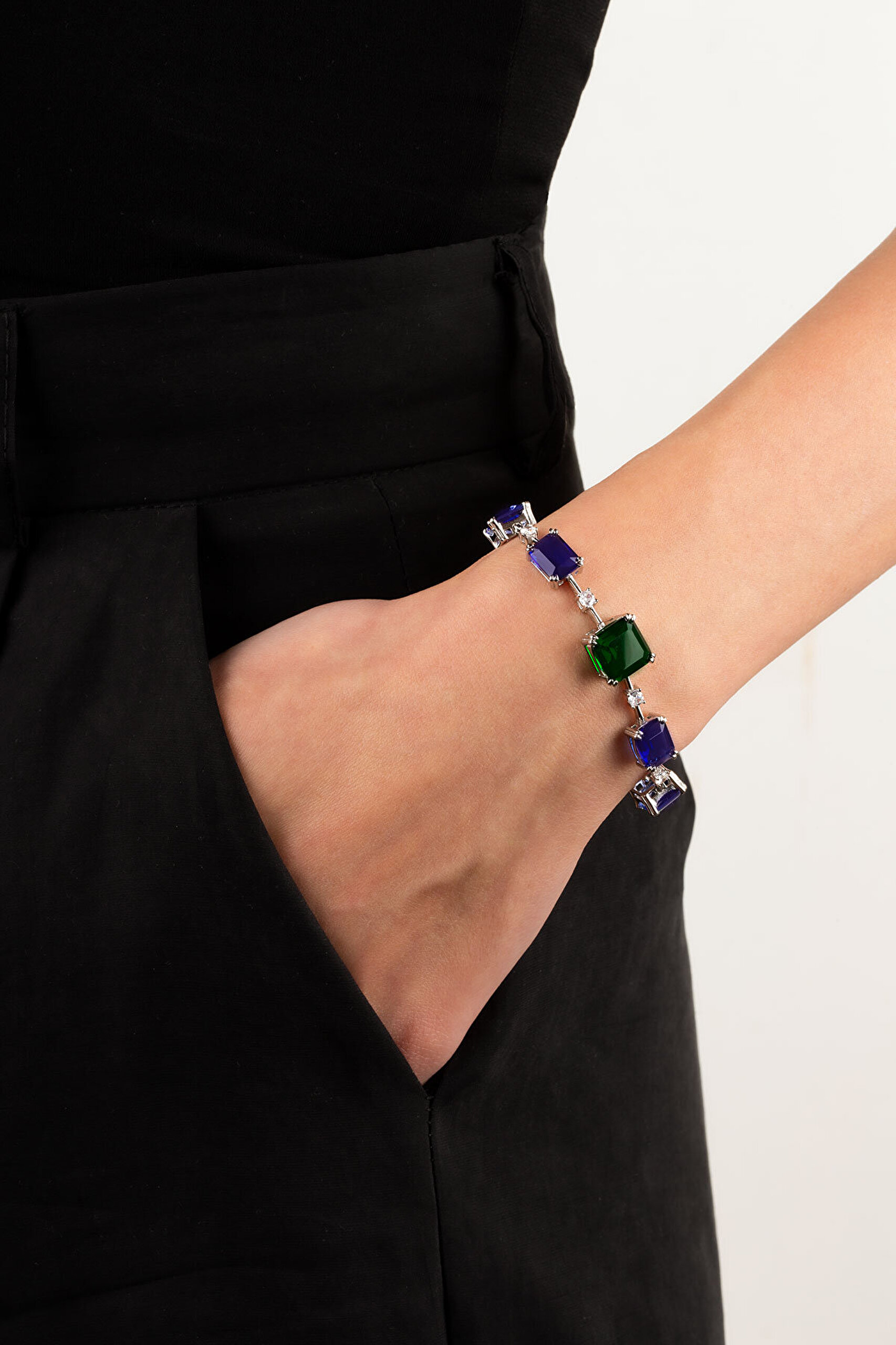 Yakamoz Tonu 18 Ayar Beyaz Altın Kaplama Gümüş Tasarım Bileklik - 1