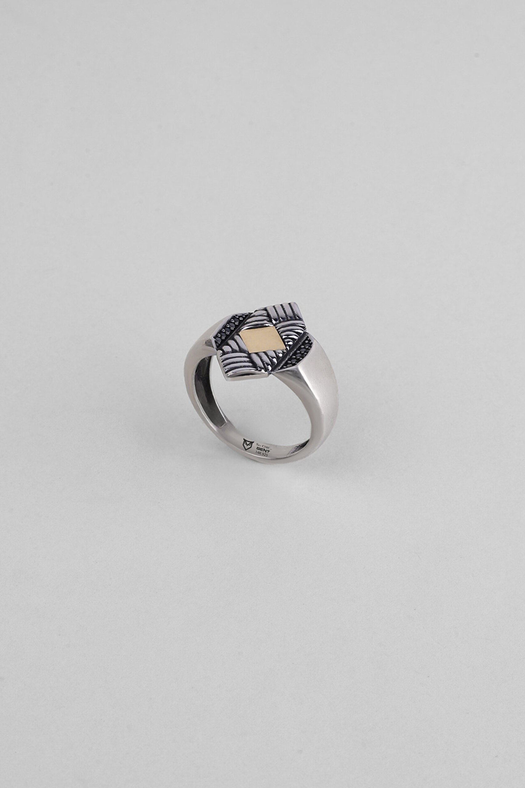 ⁠ Gölge Ruh 14 Ayar Altın Erkek Gümüş Yüzük_0}