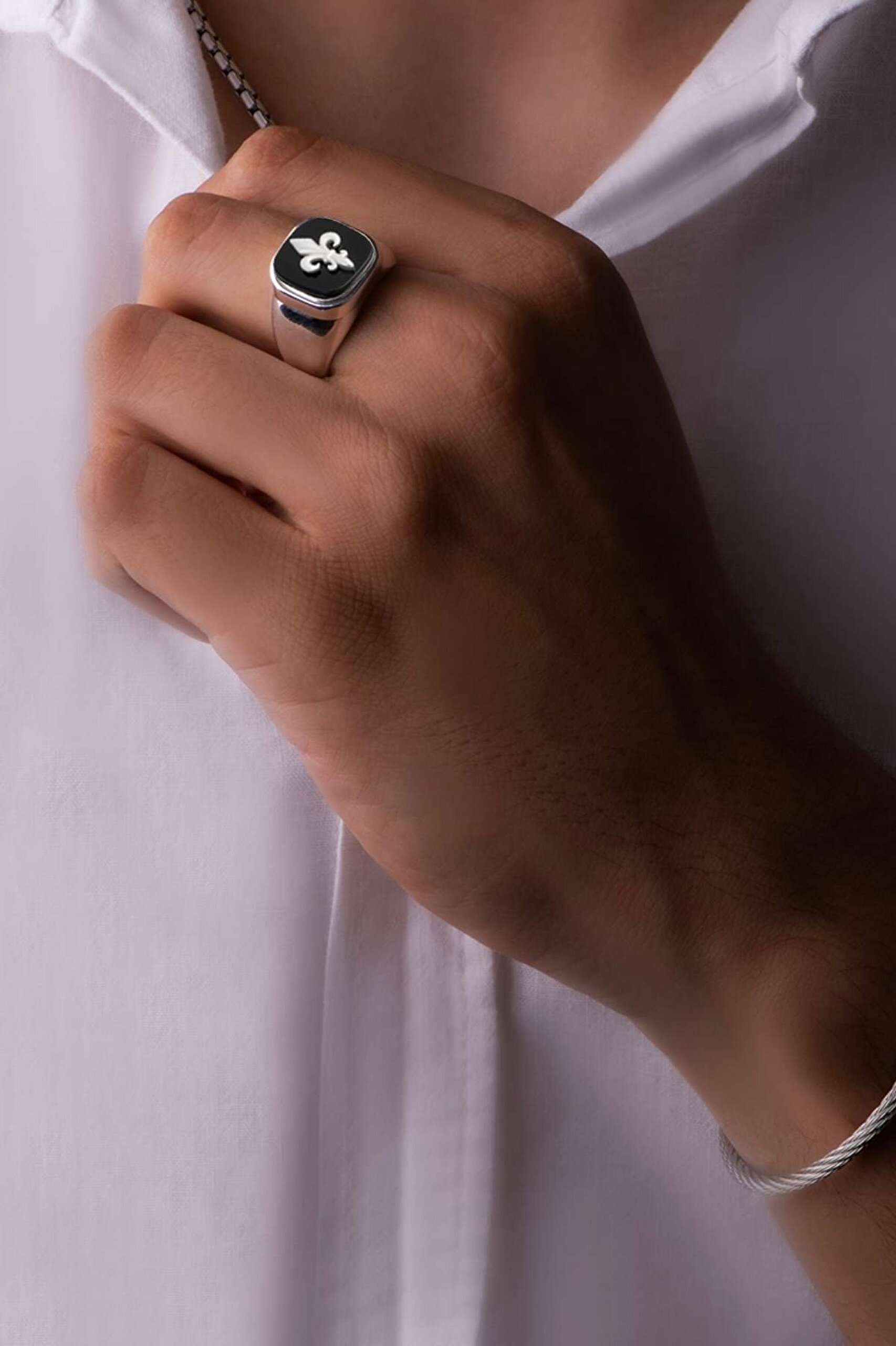 ⁠ Modify Koleksiyonu Klasik Stil Erkek Gümüş Tasarım Yüzük Seti_1}