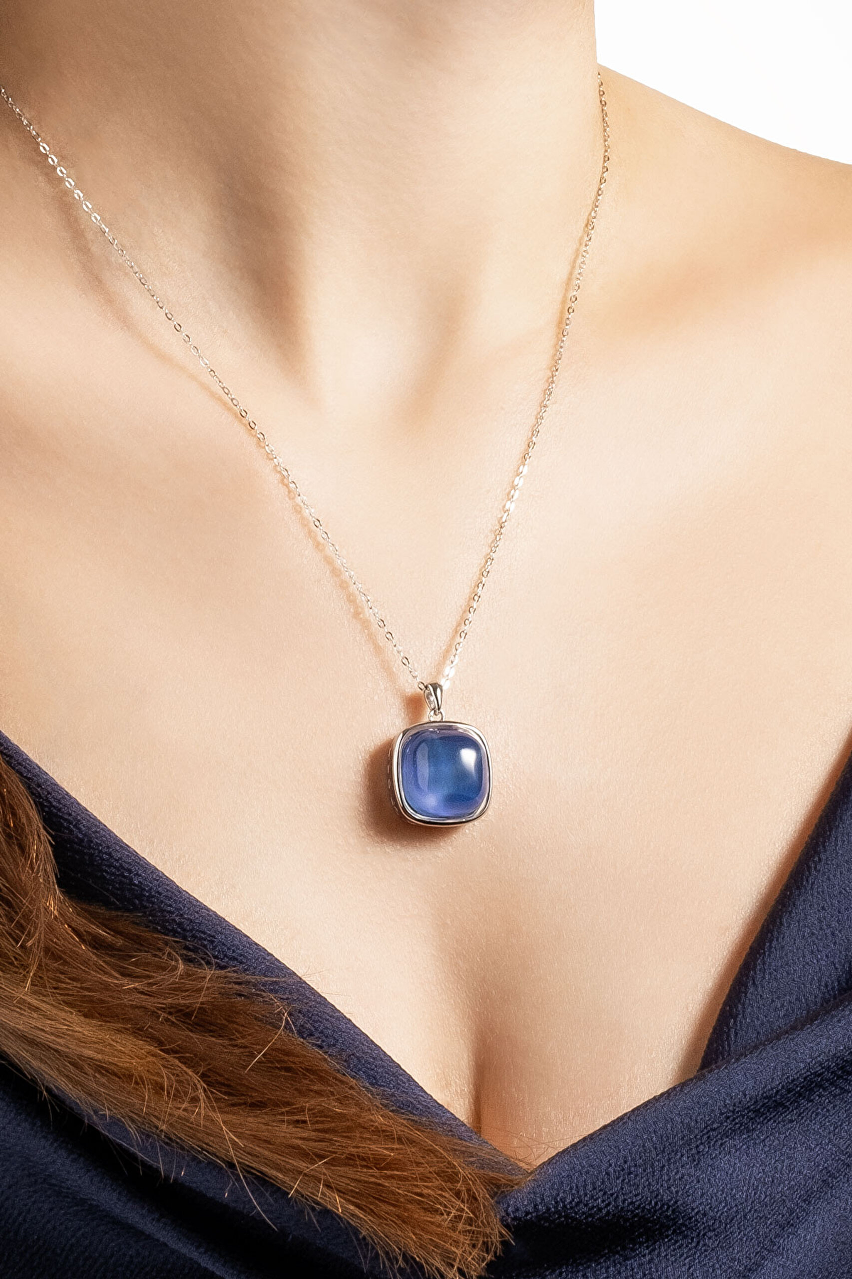 ⁠ Safir Esintisi 18 Ayar Beyaz Altın Kaplama 43 Cm Gümüş Kolye_4}