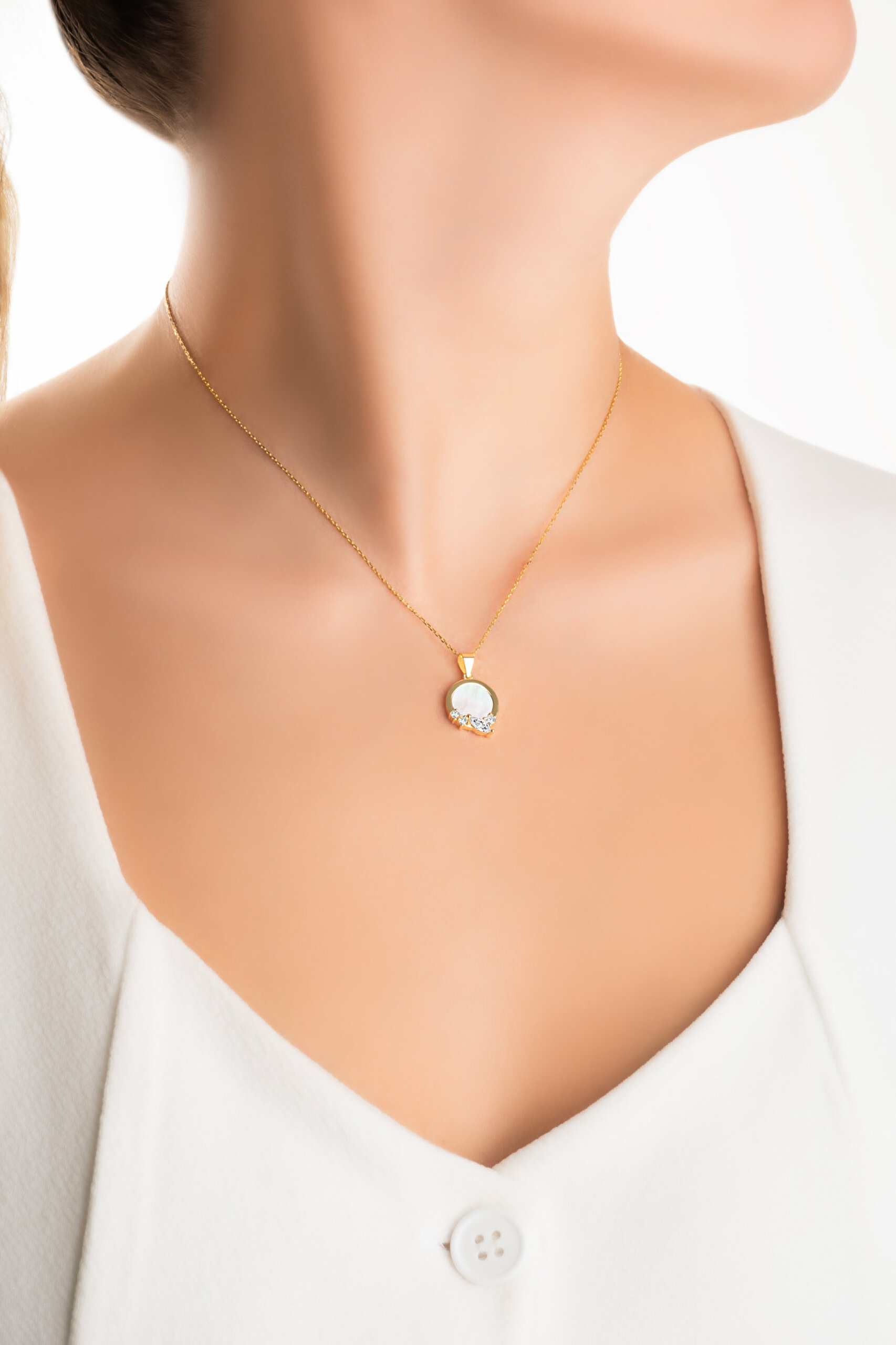 ⁠ Sedef Tanrıçası 18 Ayar Sarı Altın Kaplama 42 Cm Gümüş Minimal Kolye_3}