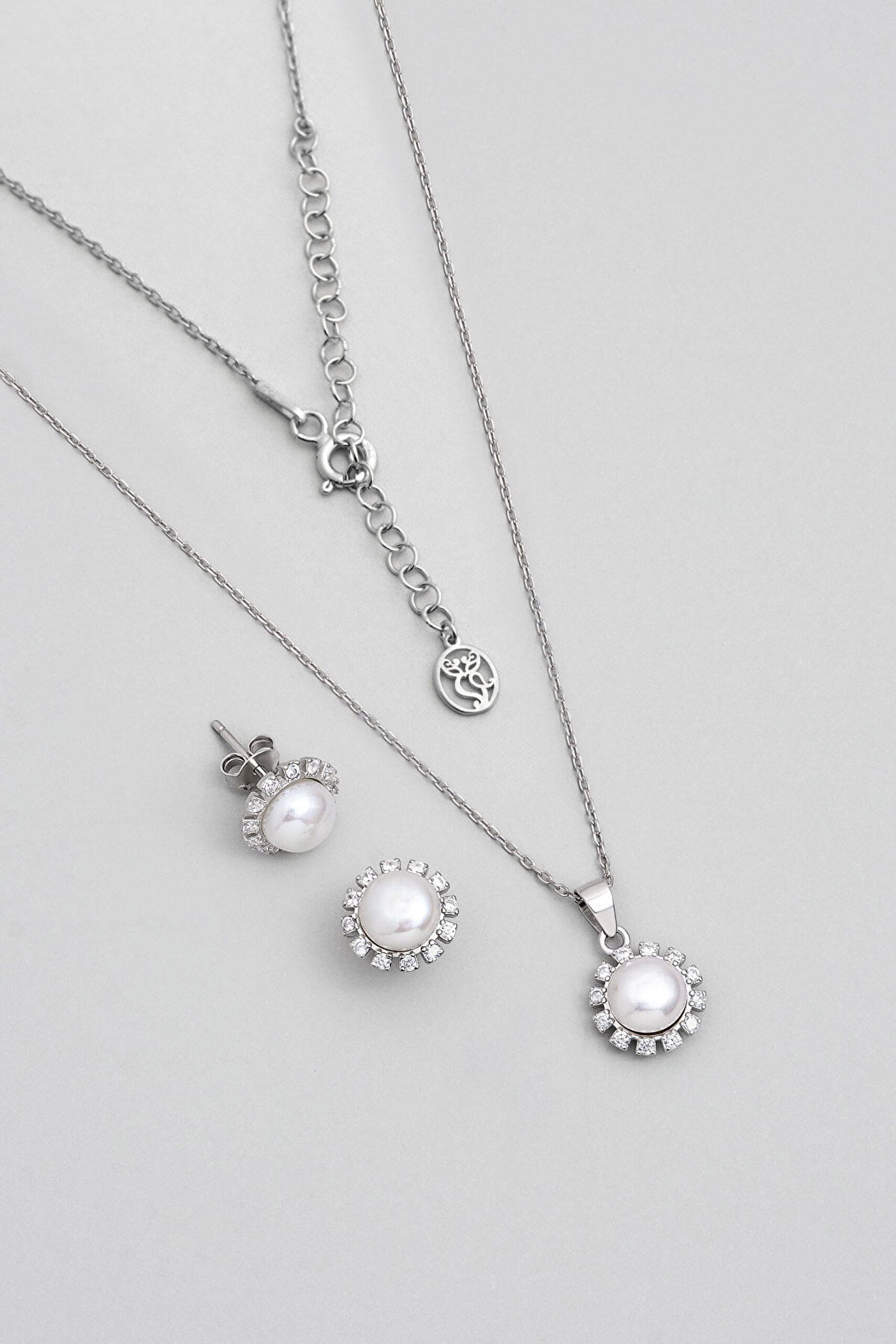 İnci Çiçeği 18 Ayar Beyaz Altın Kaplama Gümüş Seti - 0