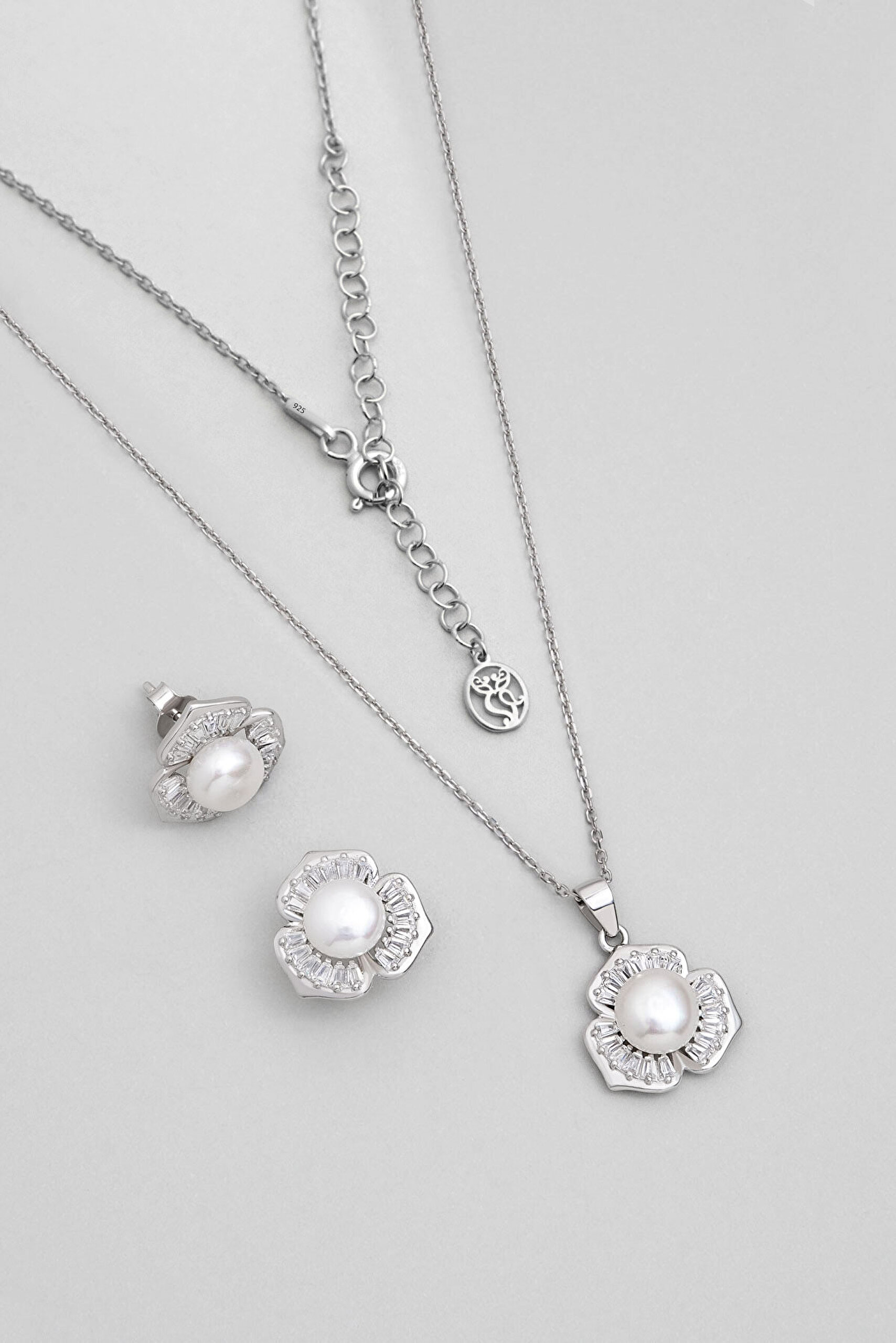 Şans İncisi 18 Ayar Beyaz Altın Kaplama Gümüş Seti - 0