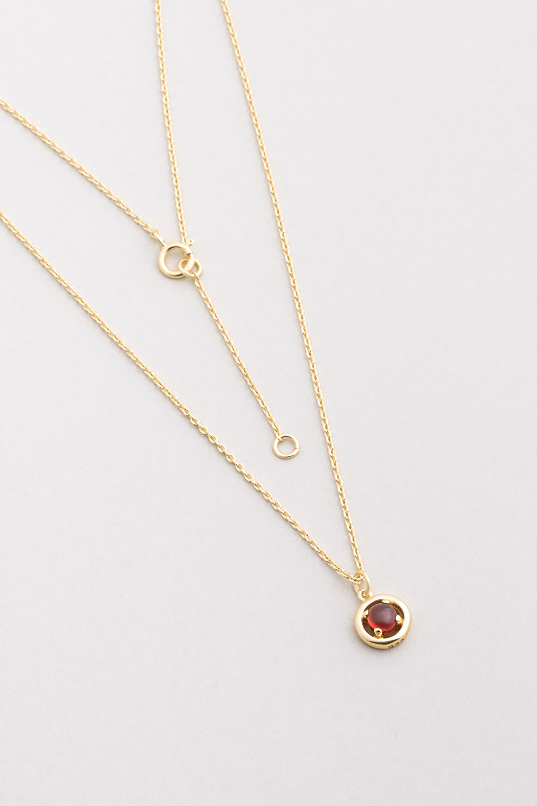 ⁠ Garnet Serüveni 18 Ayar Sarı Altın Kaplama 44 Cm Gümüş Kolye_0}