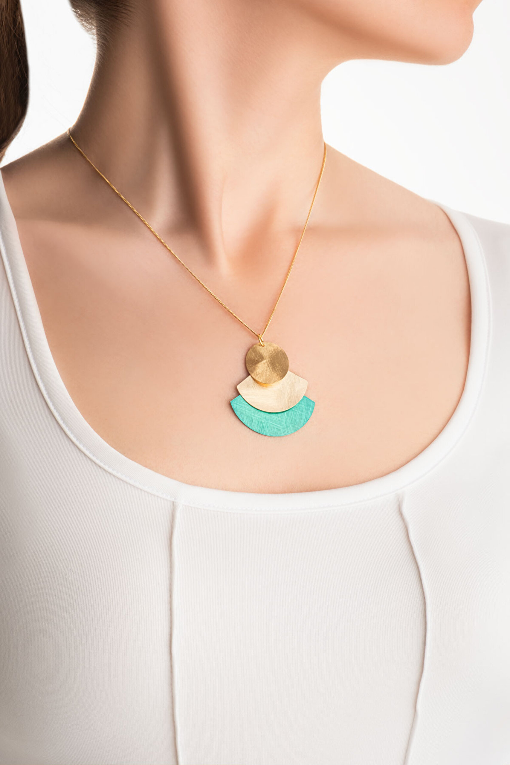 ⁠ Yeşil Petra Güneşi 18 Ayar Sarı Altın Kaplama 45 Cm Gümüş Tasarım Kolye_3}