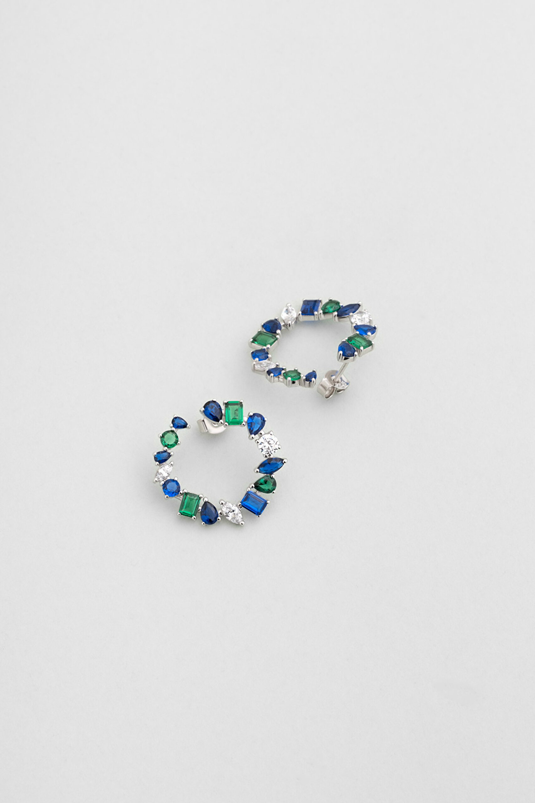 ⁠ Yakamoz Aurası 18 Ayar Beyaz Altın Kaplama Gümüş Küpe_0}