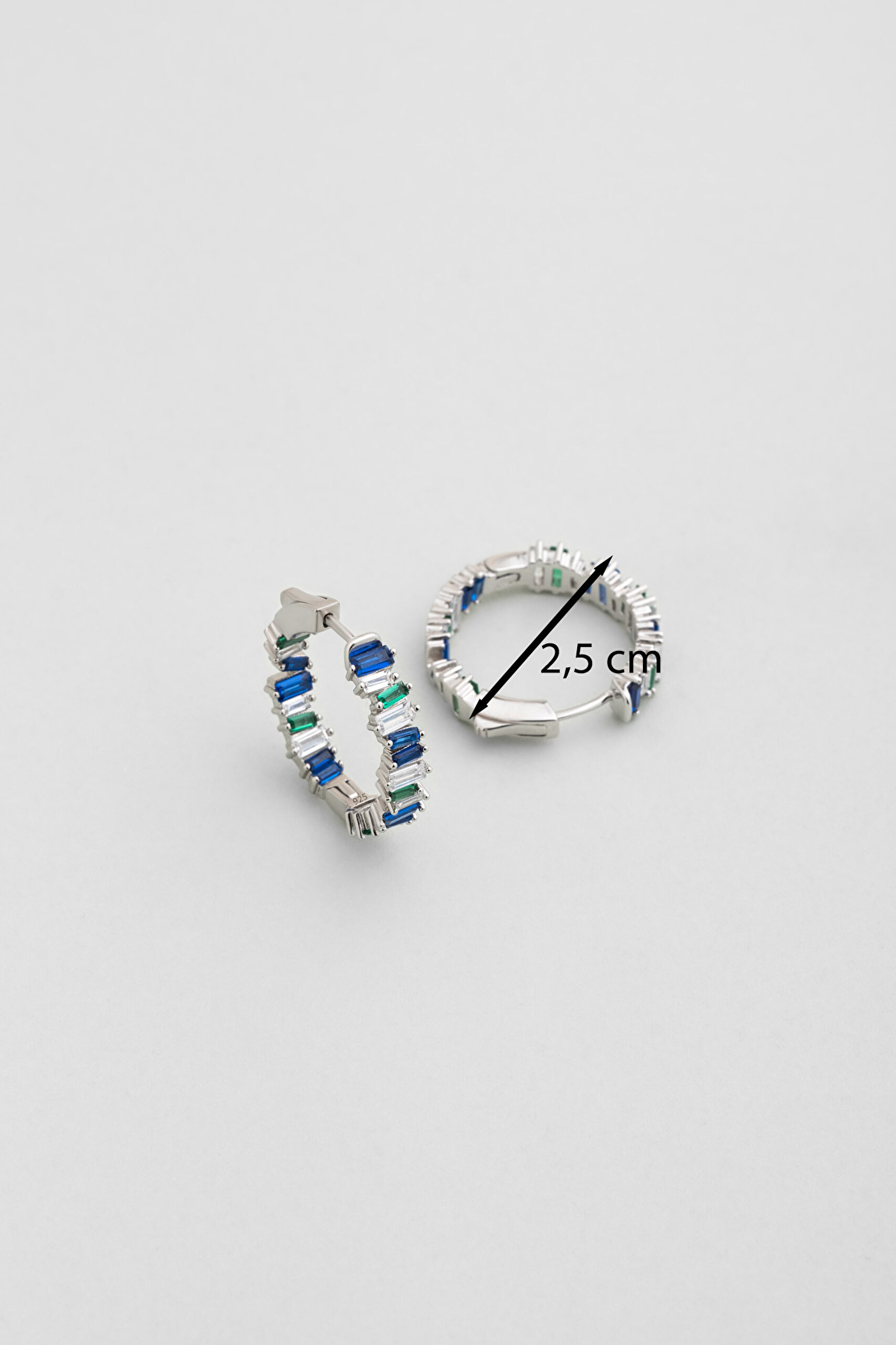 ⁠ Gizemli Yakamoz 18 Ayar Beyaz Altın Kaplama Gümüş Halka Küpe_2}