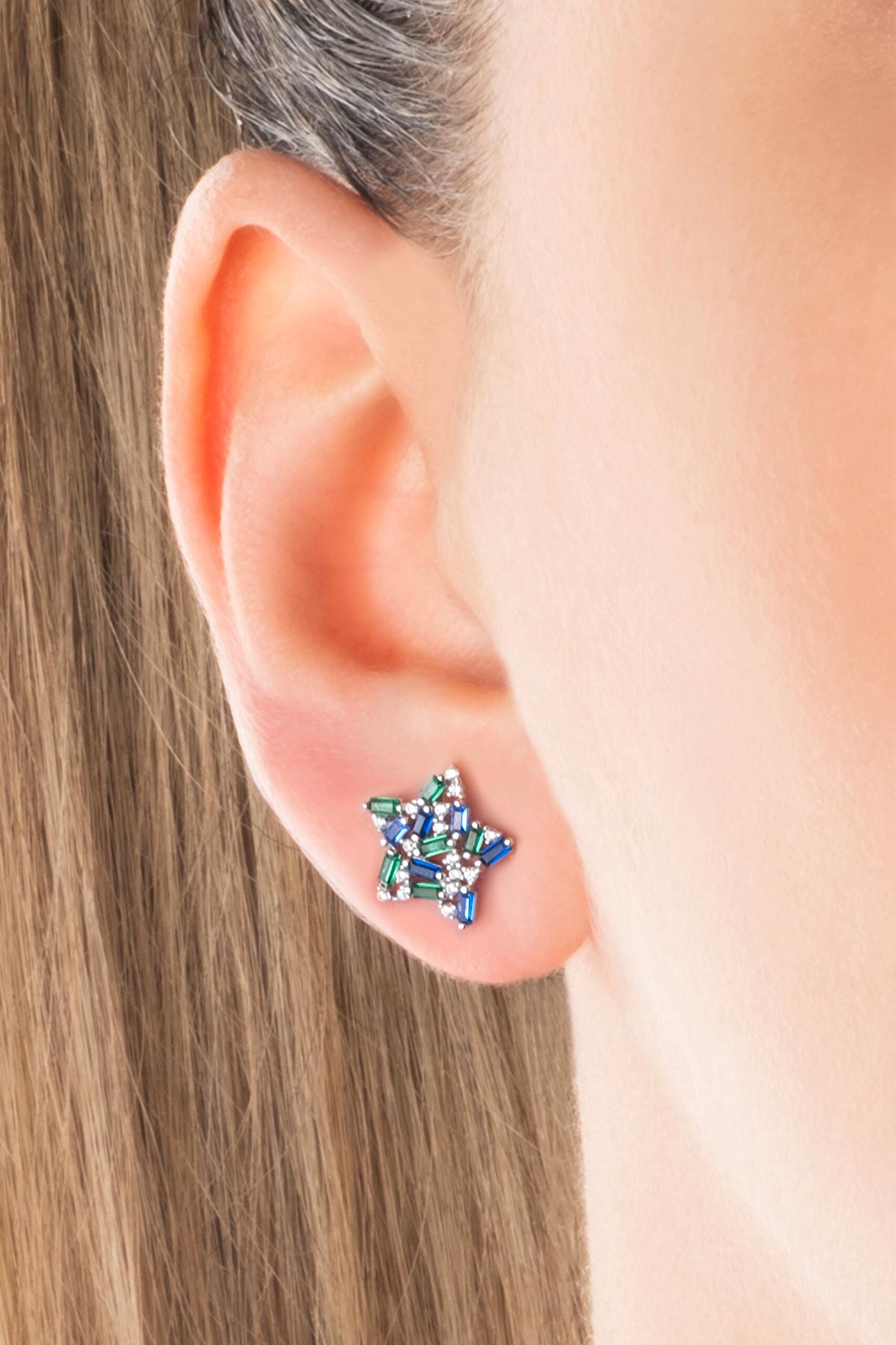 ⁠ Yakamoz Yıldızı 18 Ayar Beyaz Altın Kaplama Gümüş Küpe_1}