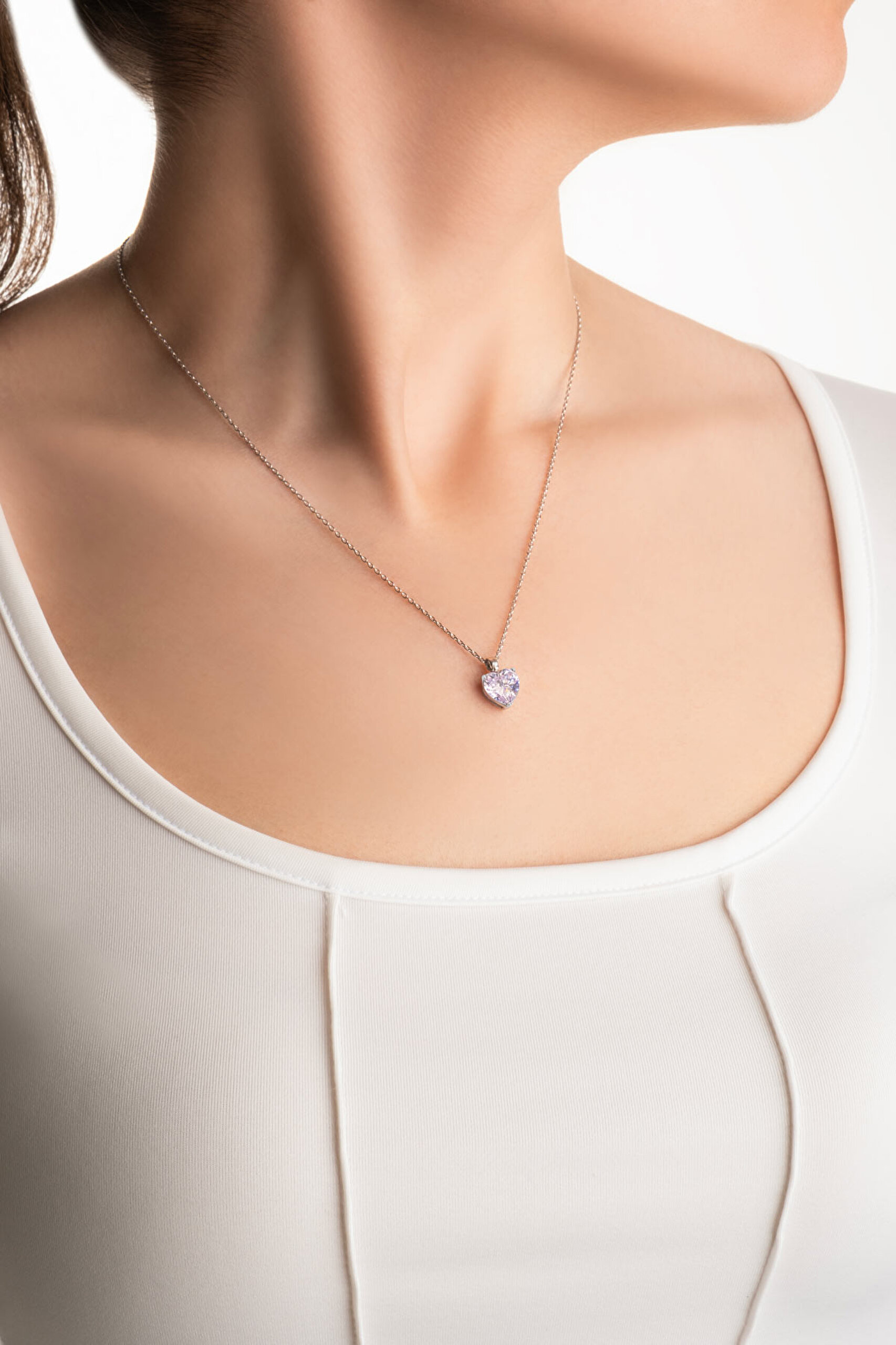 ⁠ Gizemli Kalp 18 Ayar Beyaz Altın Kaplama 45 Cm Gümüş Kolye_3}