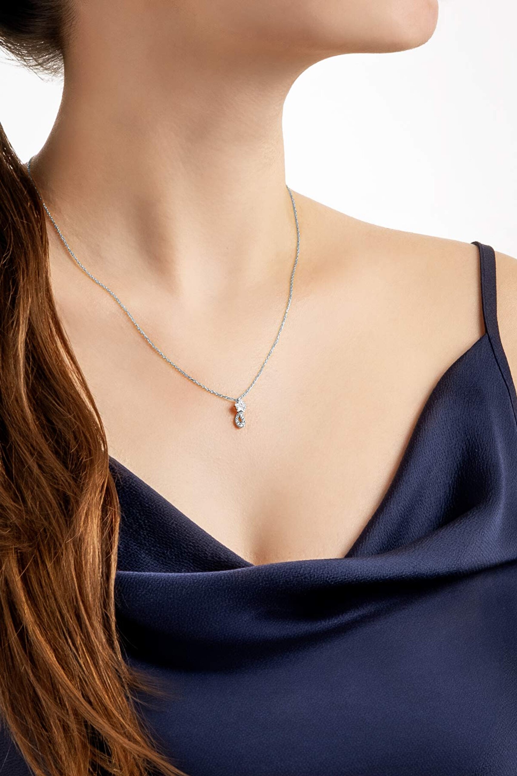 ⁠ Yıldız Tanrıçası 18 Ayar Beyaz Altın Kaplama 45 Cm Gümüş Kolye_3}