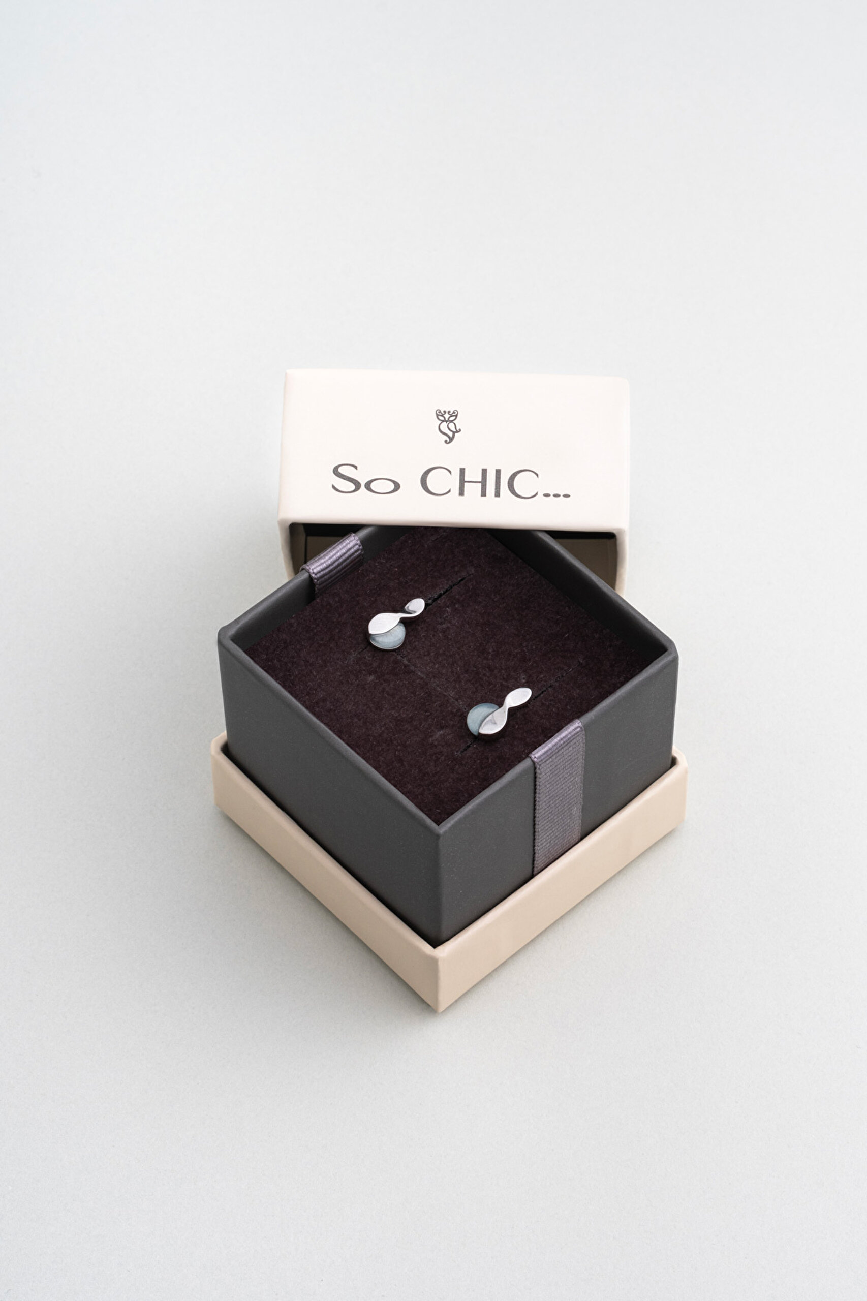 ⁠ Kalsedon Rüyası 18 Ayar Beyaz Altın Kaplama Gümüş Küpe_4}