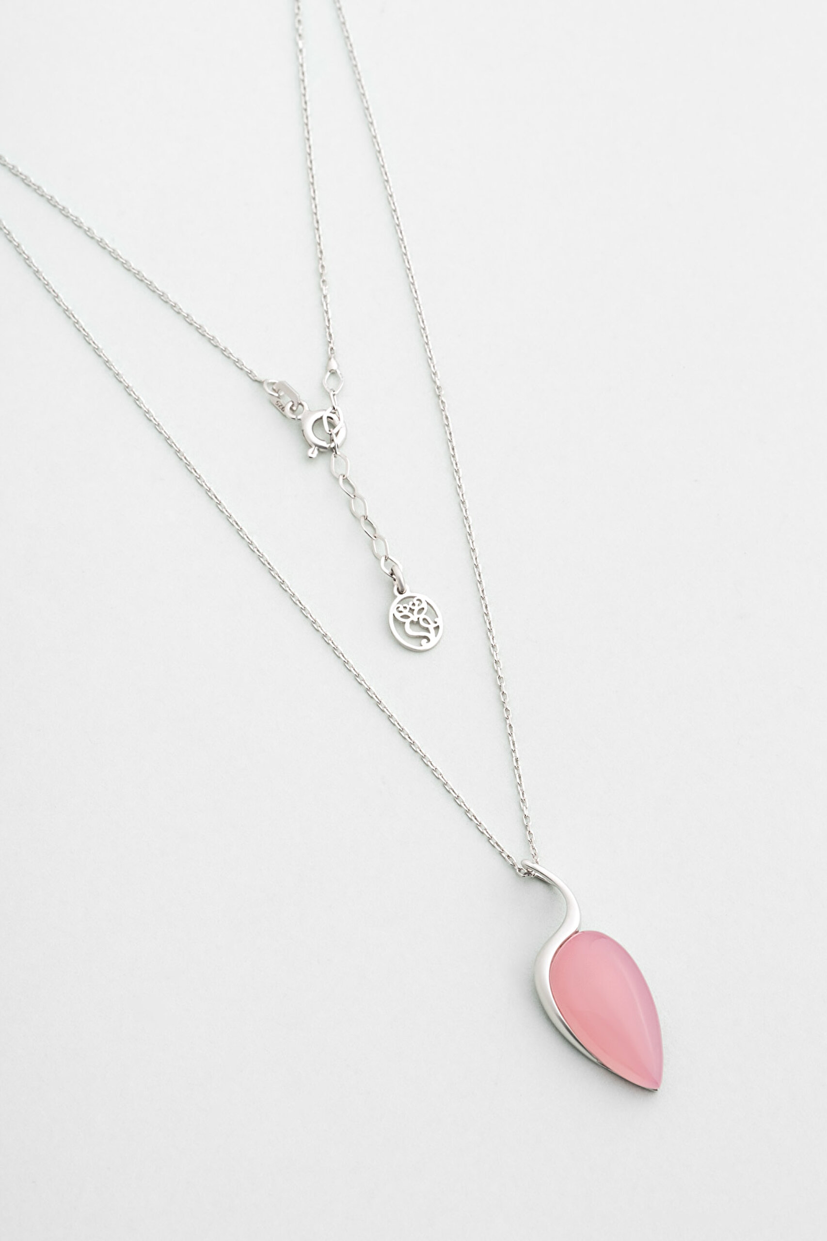 ⁠ Damla Kalsedon 18 Ayar Beyaz Altın Kaplama 42 Cm Gümüş Kolye_0}