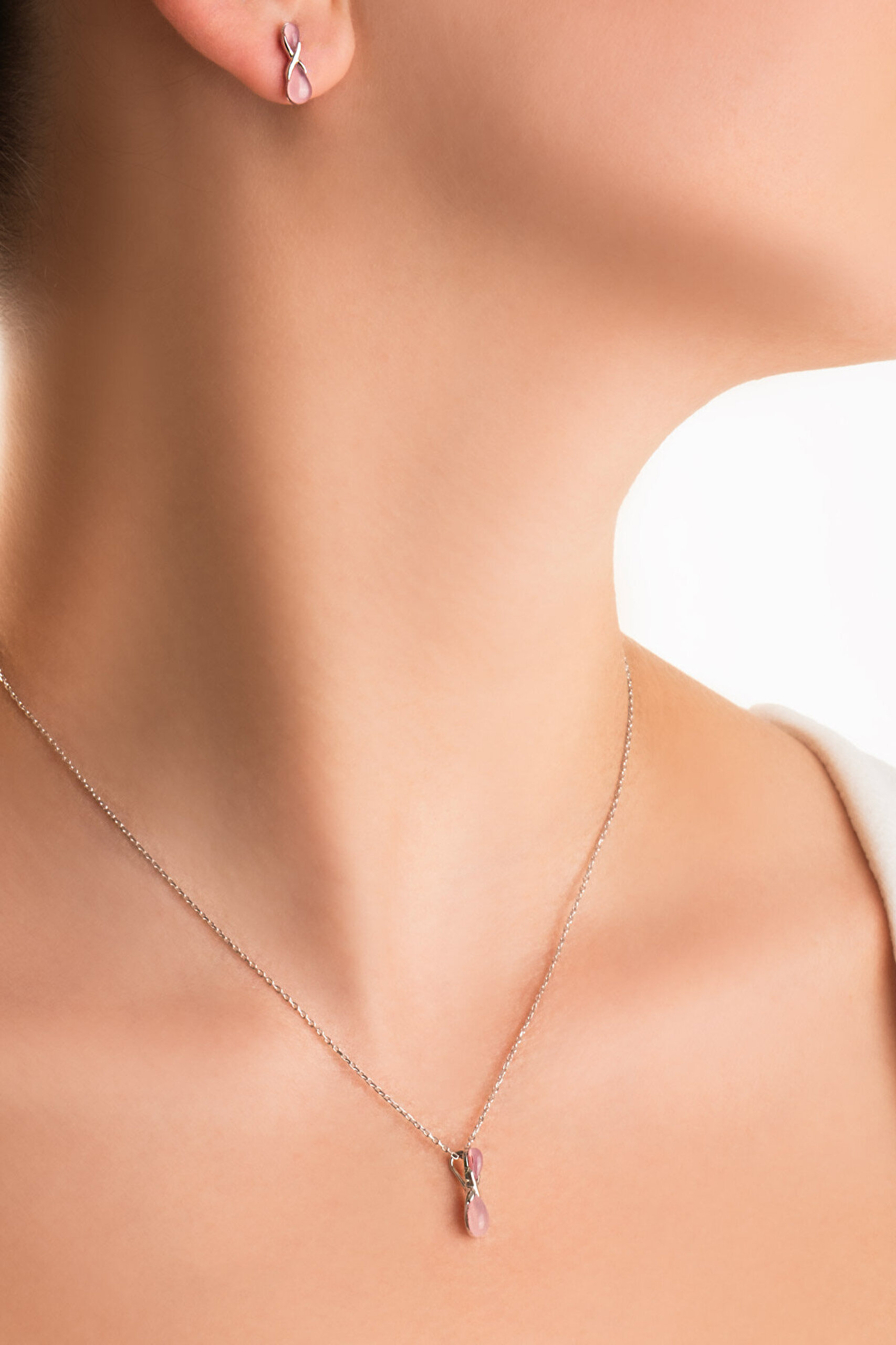 Sonsuz Kalsedon 18 Ayar Beyaz Altın Kaplama 42 Cm Gümüş Kolye - 1