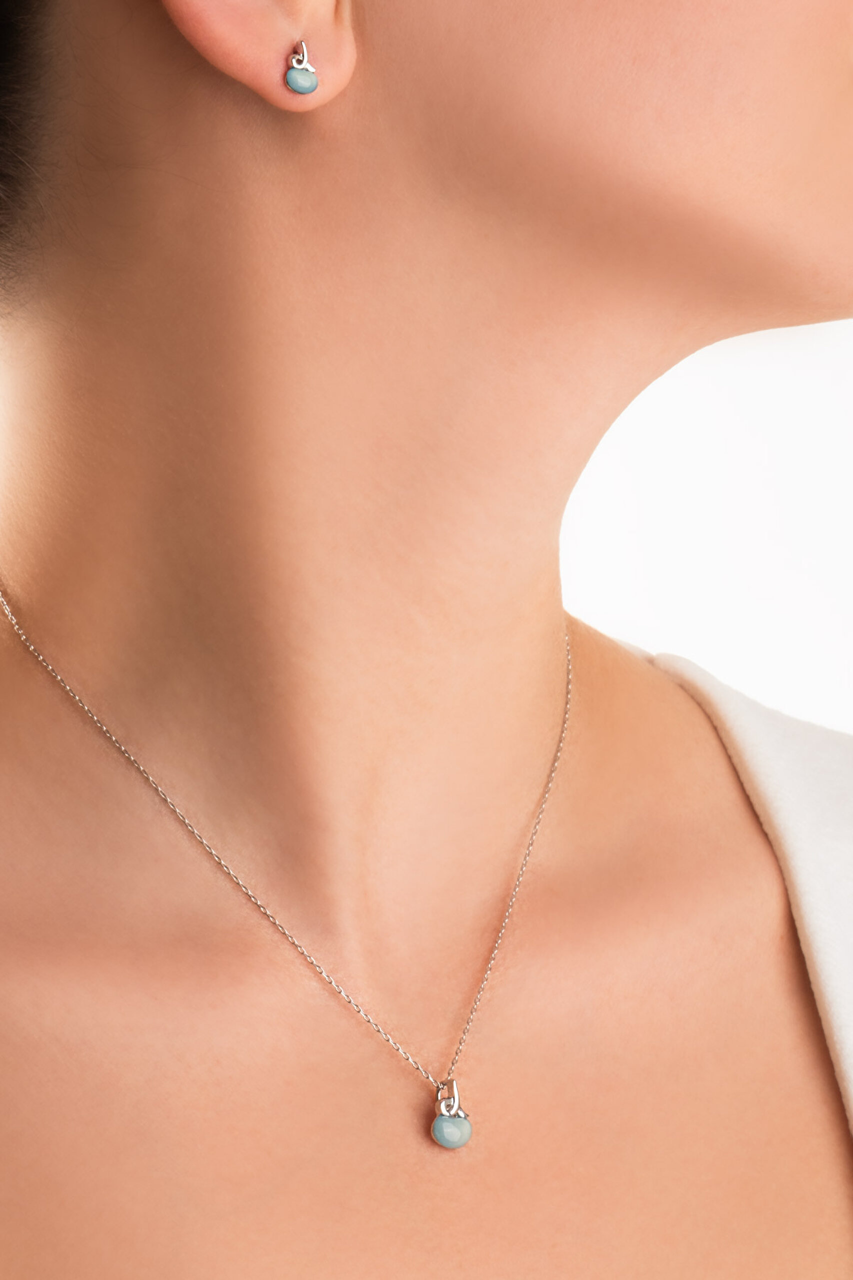 ⁠ Kalsedon Zarafeti 18 Ayar Beyaz Altın Kaplama 42 Cm Gümüş Kolye_1}