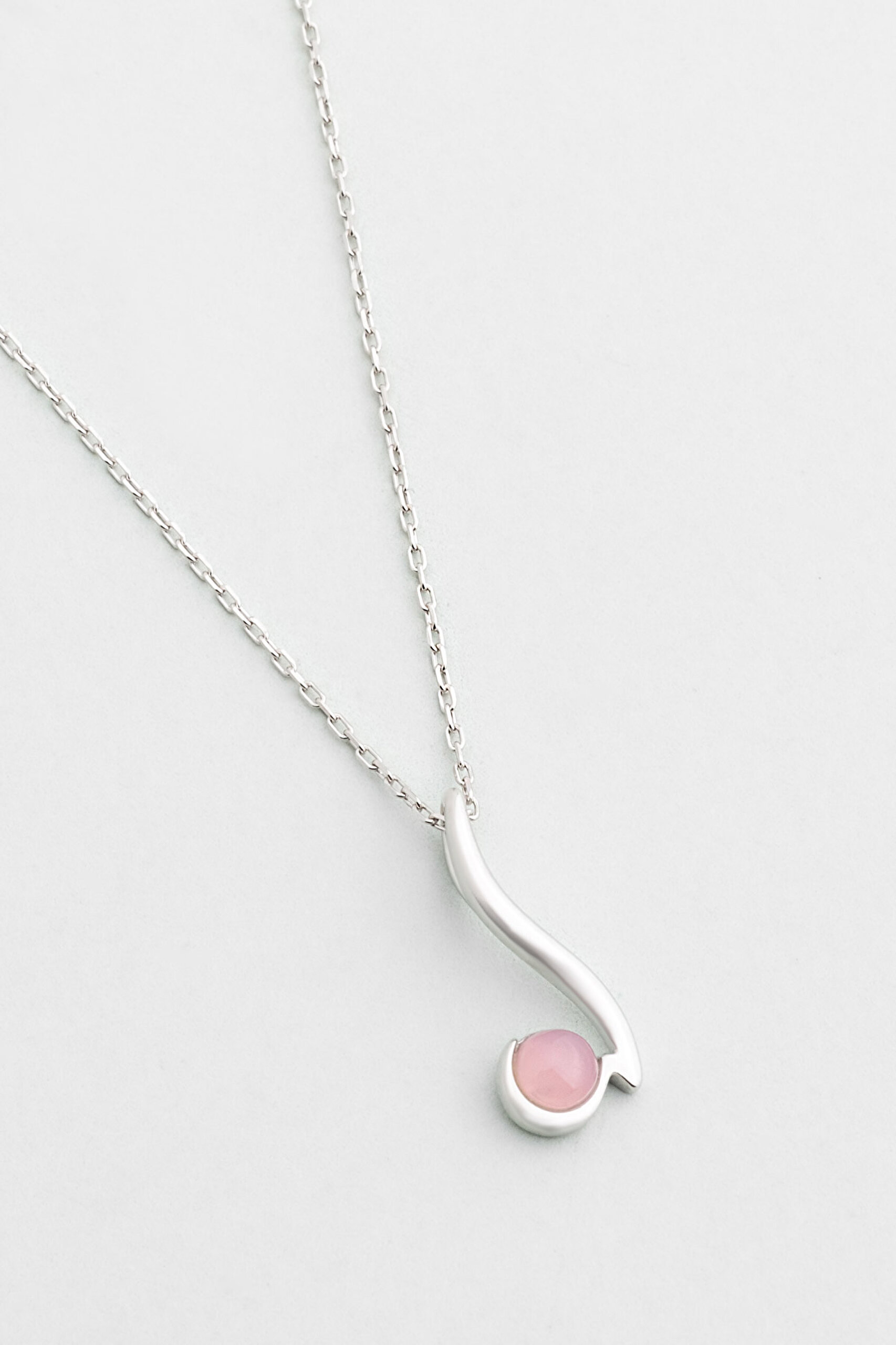 ⁠ Kalsedon Büyüsü 18 Ayar Beyaz Altın Kaplama 43 Cm Gümüş Kolye_4}