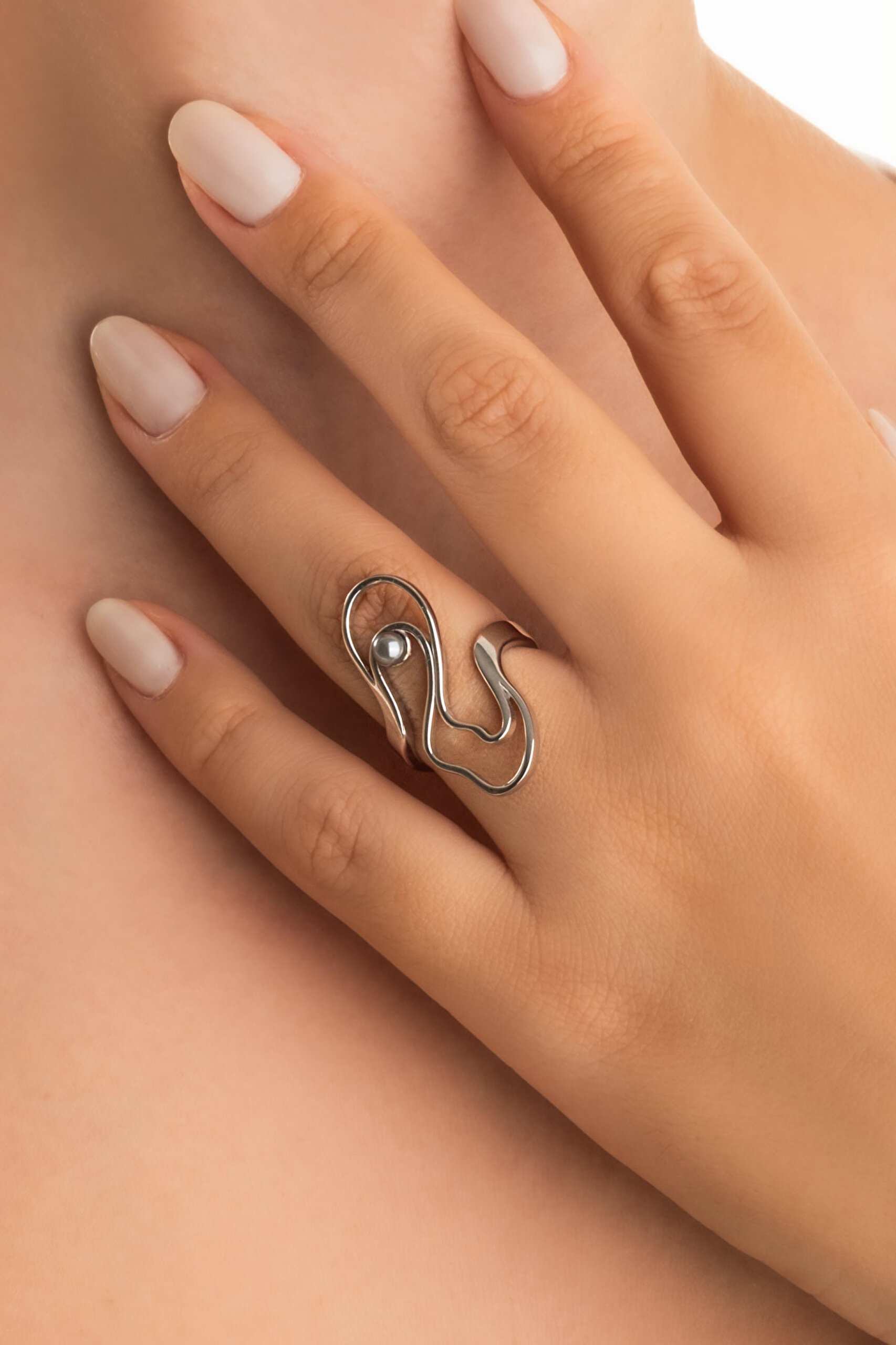 ⁠ Mirabella 18 Ayar Beyaz Altın Kaplama Gümüş İnci Yüzük_1}