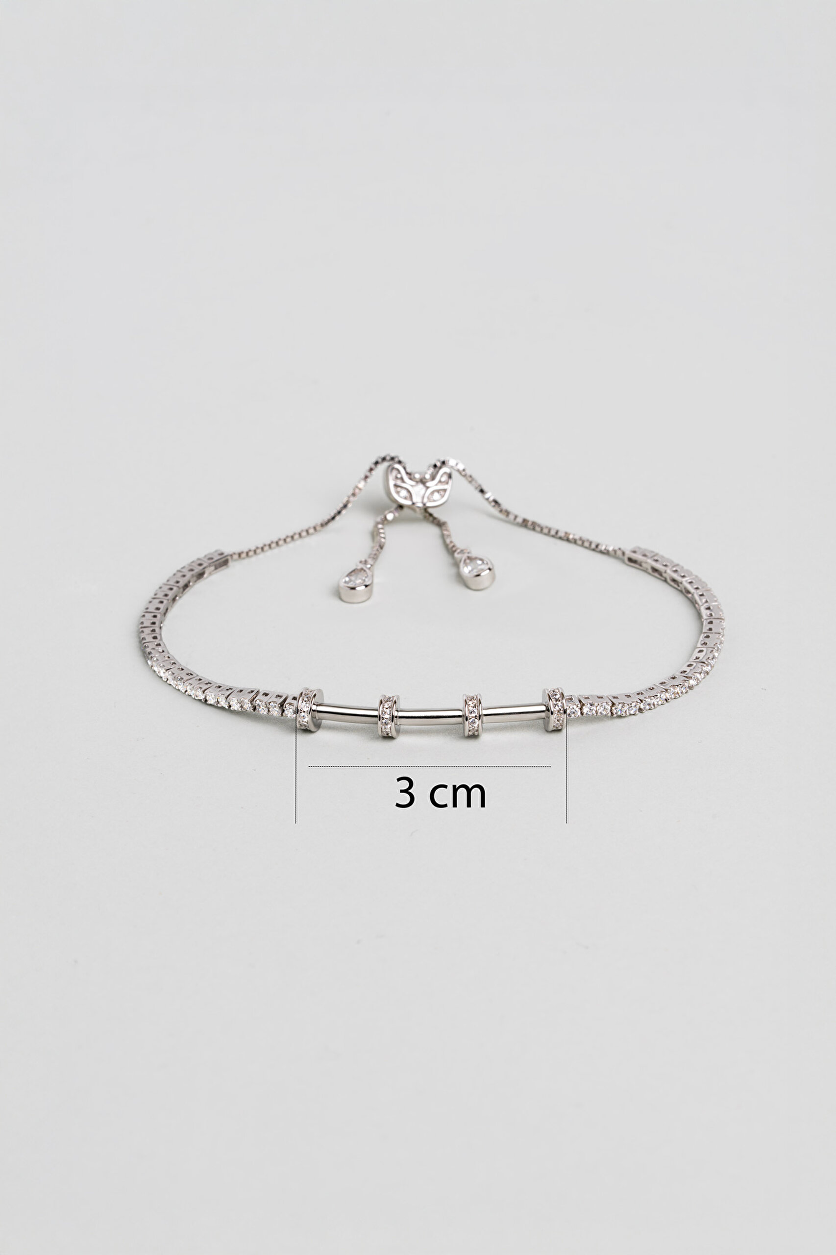 ⁠ Su Yolu 18 Ayar Beyaz Altın Kaplama Ayarlanabilir Üç Bölmeli Charm Bileklik_2}