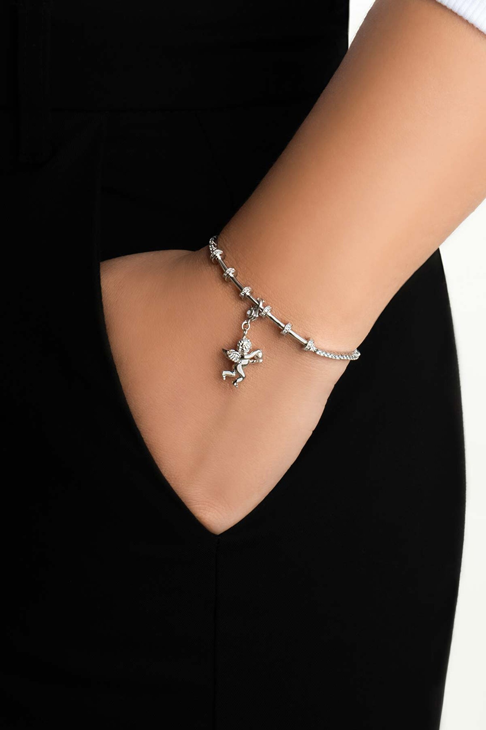 ⁠ Masumiyet Meleği 18 Ayar Beyaz Altın Kaplama Gümüş Charm_1}