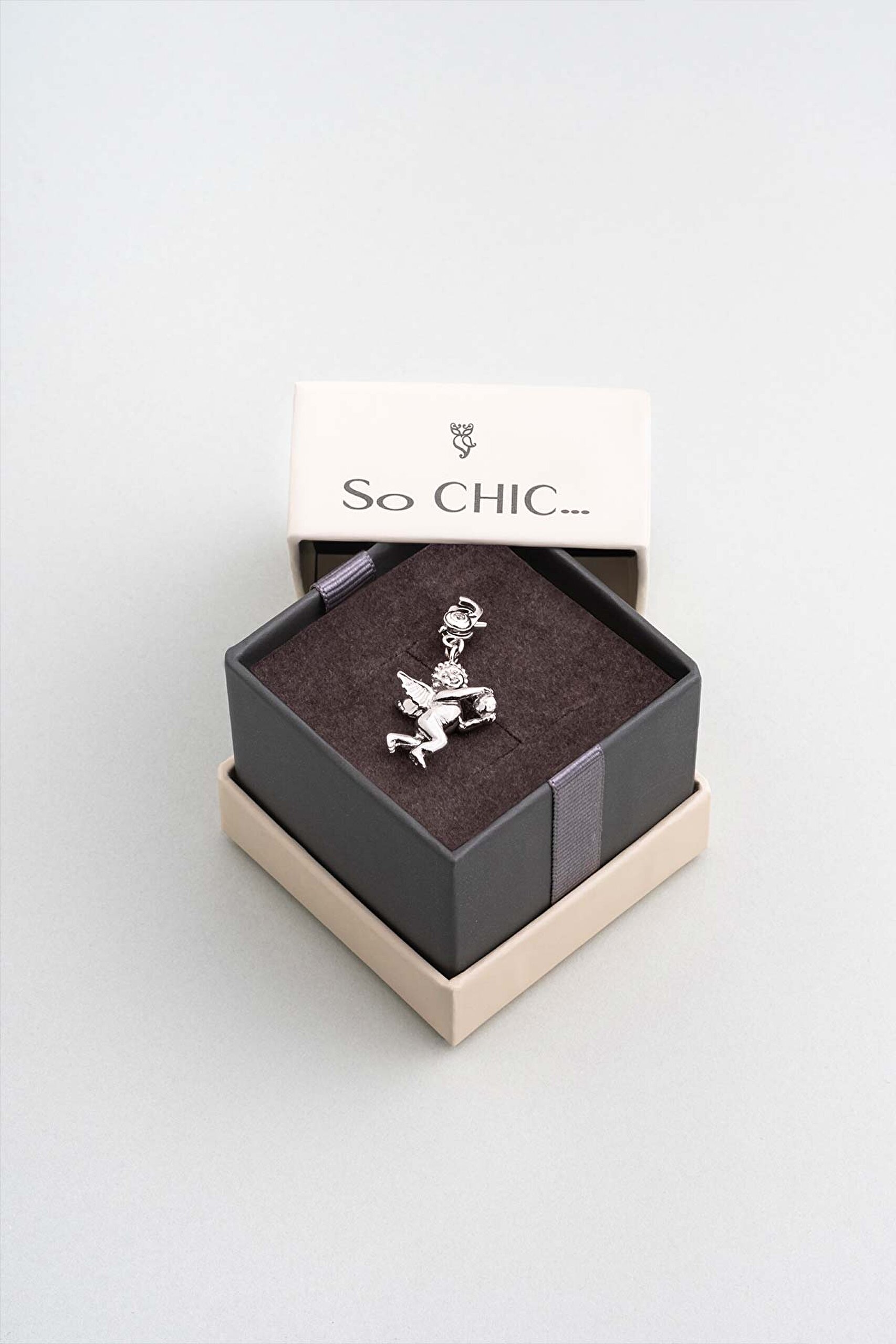 ⁠ Masumiyet Meleği 18 Ayar Beyaz Altın Kaplama Gümüş Charm_5}