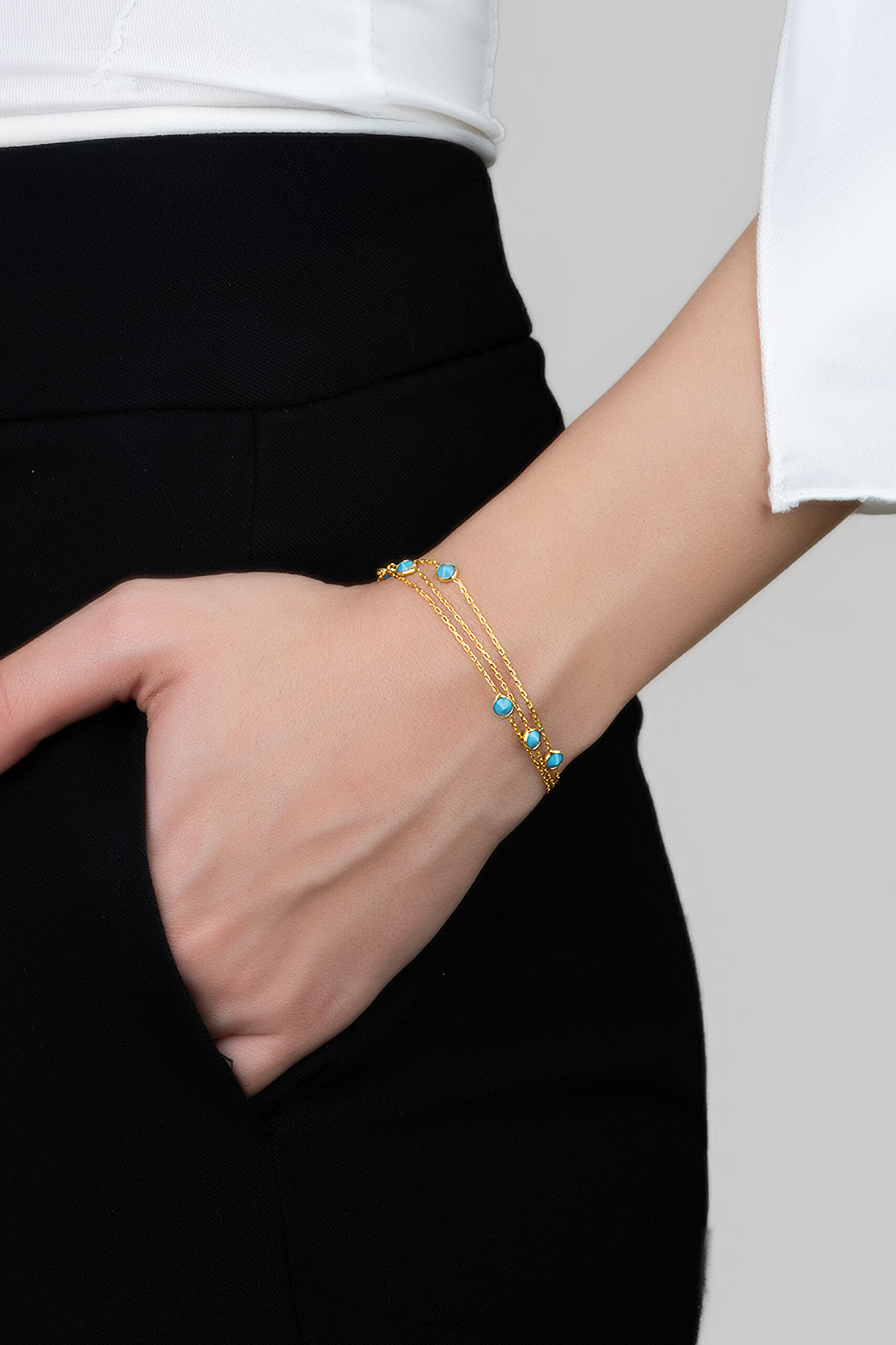 ⁠ Üç Sıra Zirkon Taşlı 18 Ayar Sarı Altın Kaplama 19 Cm Gümüş Bileklik_1}