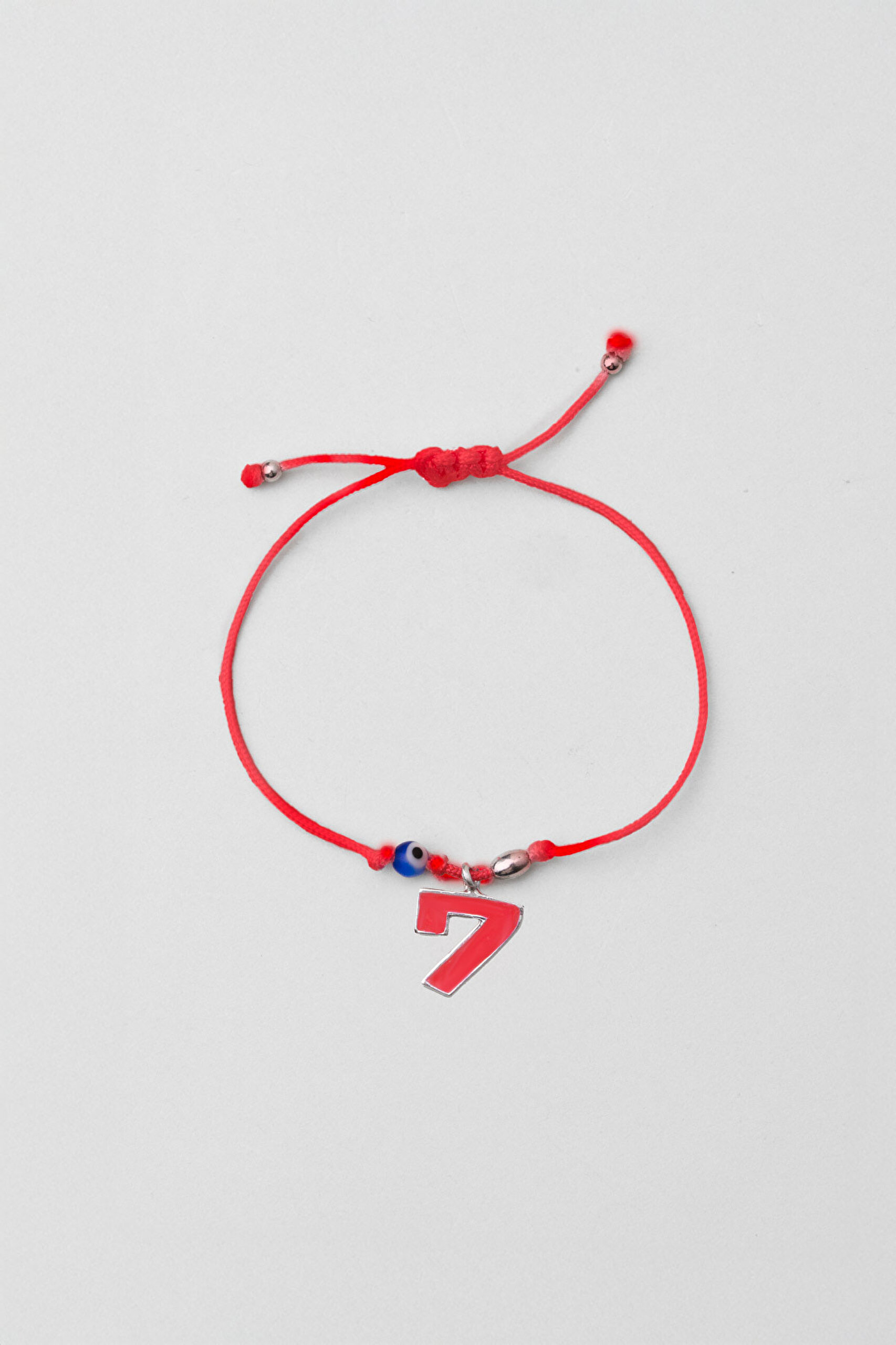 ⁠ 7 Sayısı İkonlu 18 Ayar Beyaz Altın Kaplama Ayarlanabilir İpli Bileklik_0}