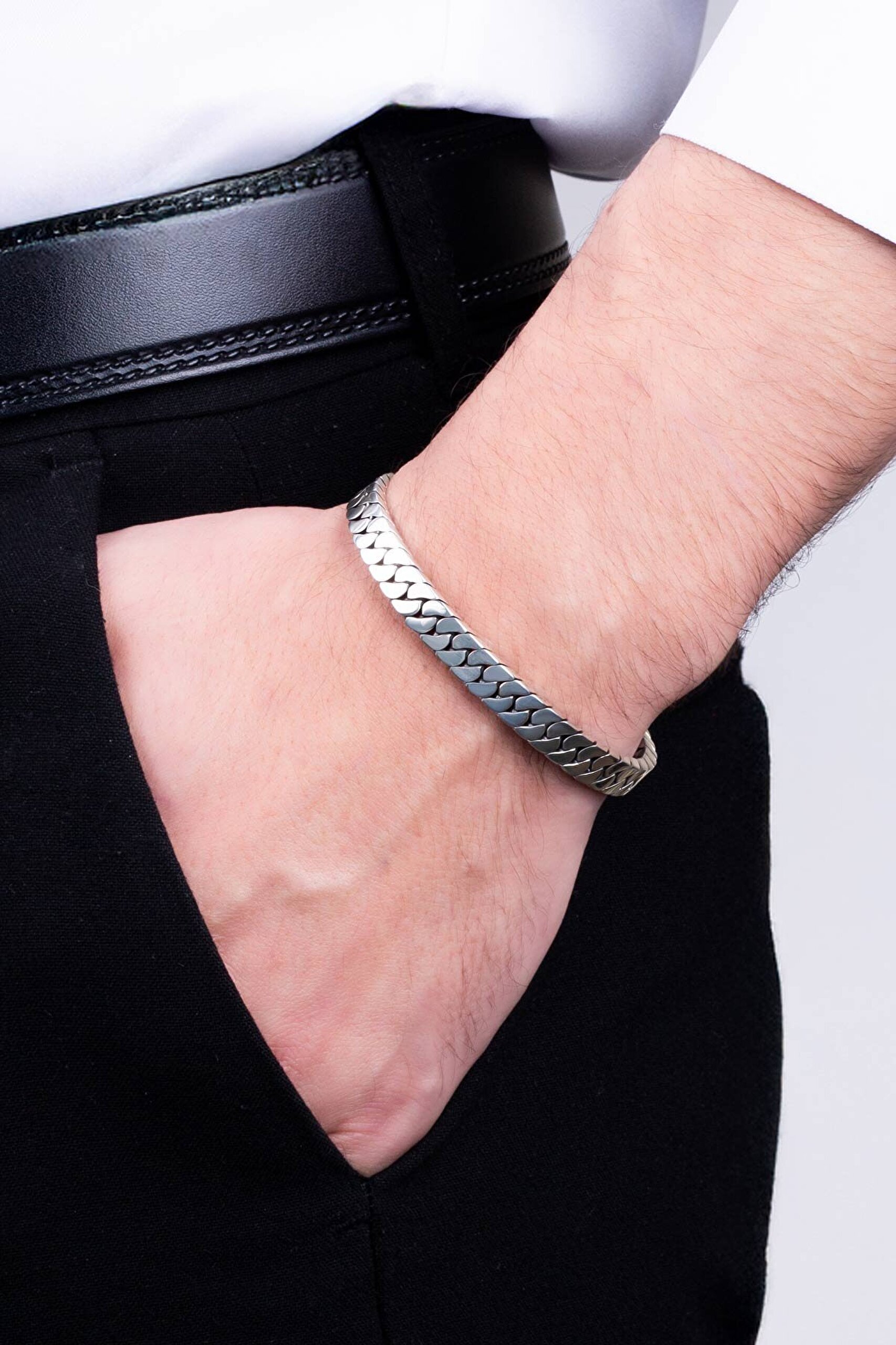 Örgü Detaylı Gümüş Erkek Kelepçe Bileklik - 1