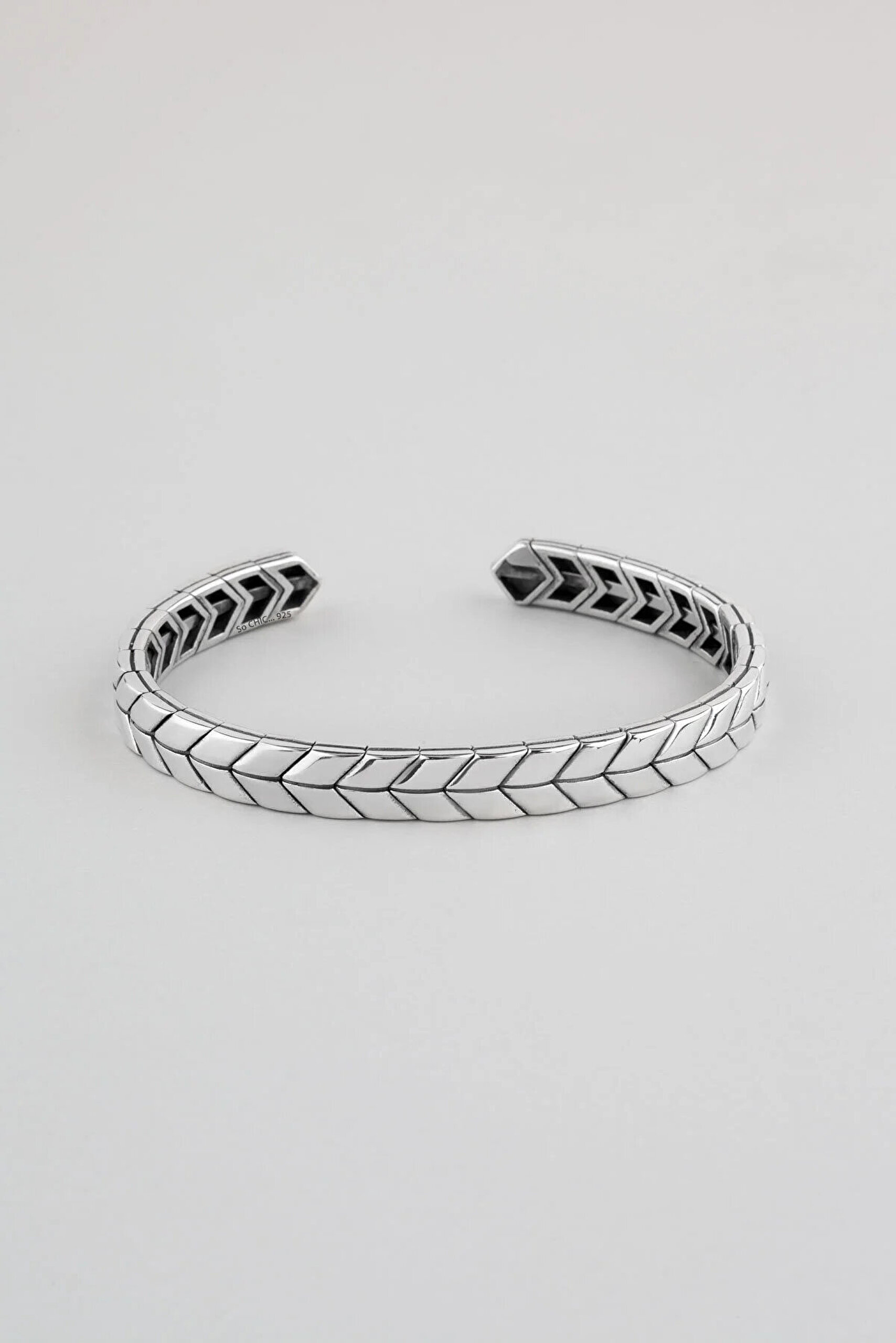 Balık Sırtı Desenli Gümüş Erkek Kelepçe Bileklik - 0