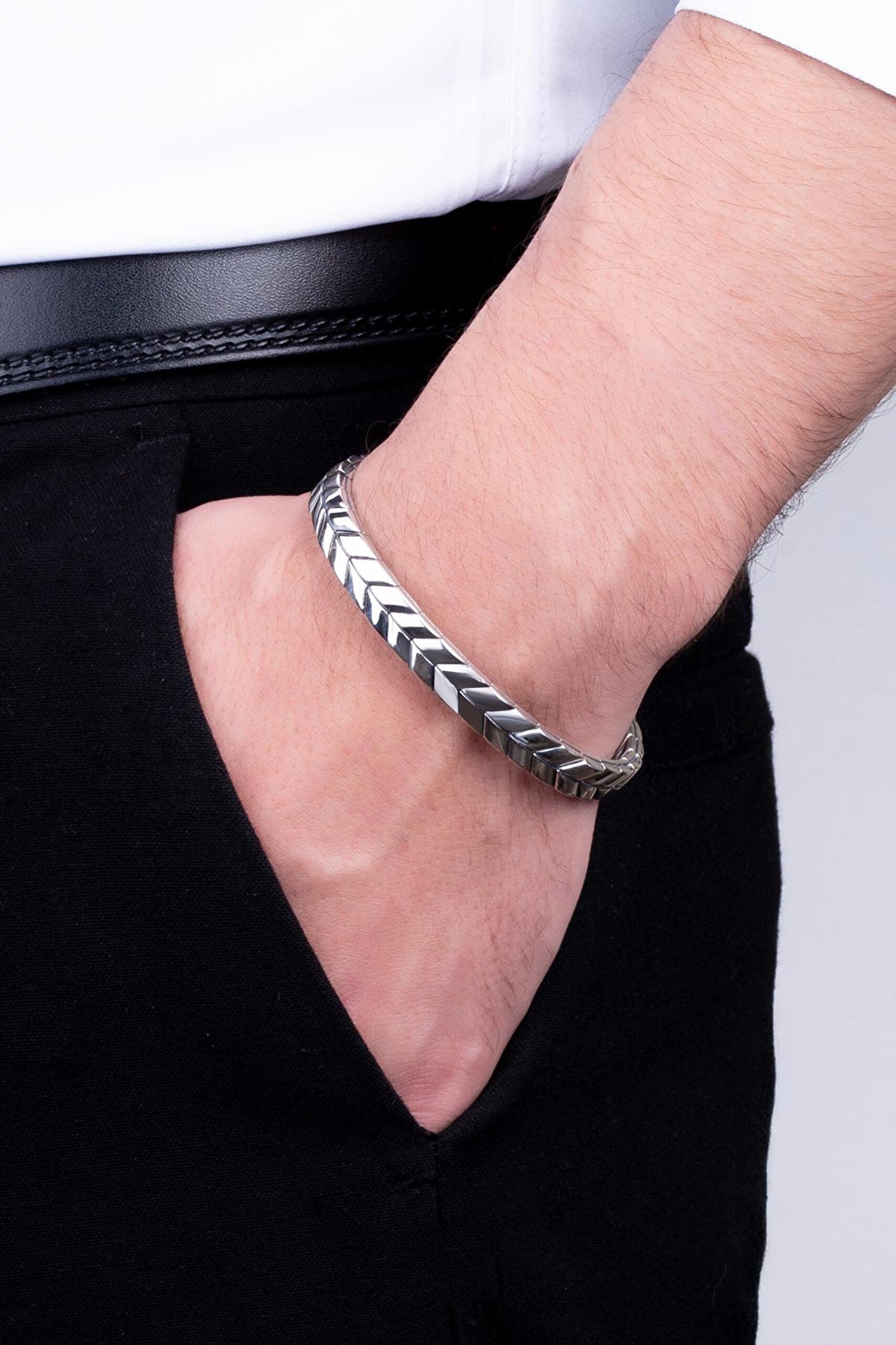 Balık Sırtı Desenli Gümüş Erkek Kelepçe Bileklik - 1