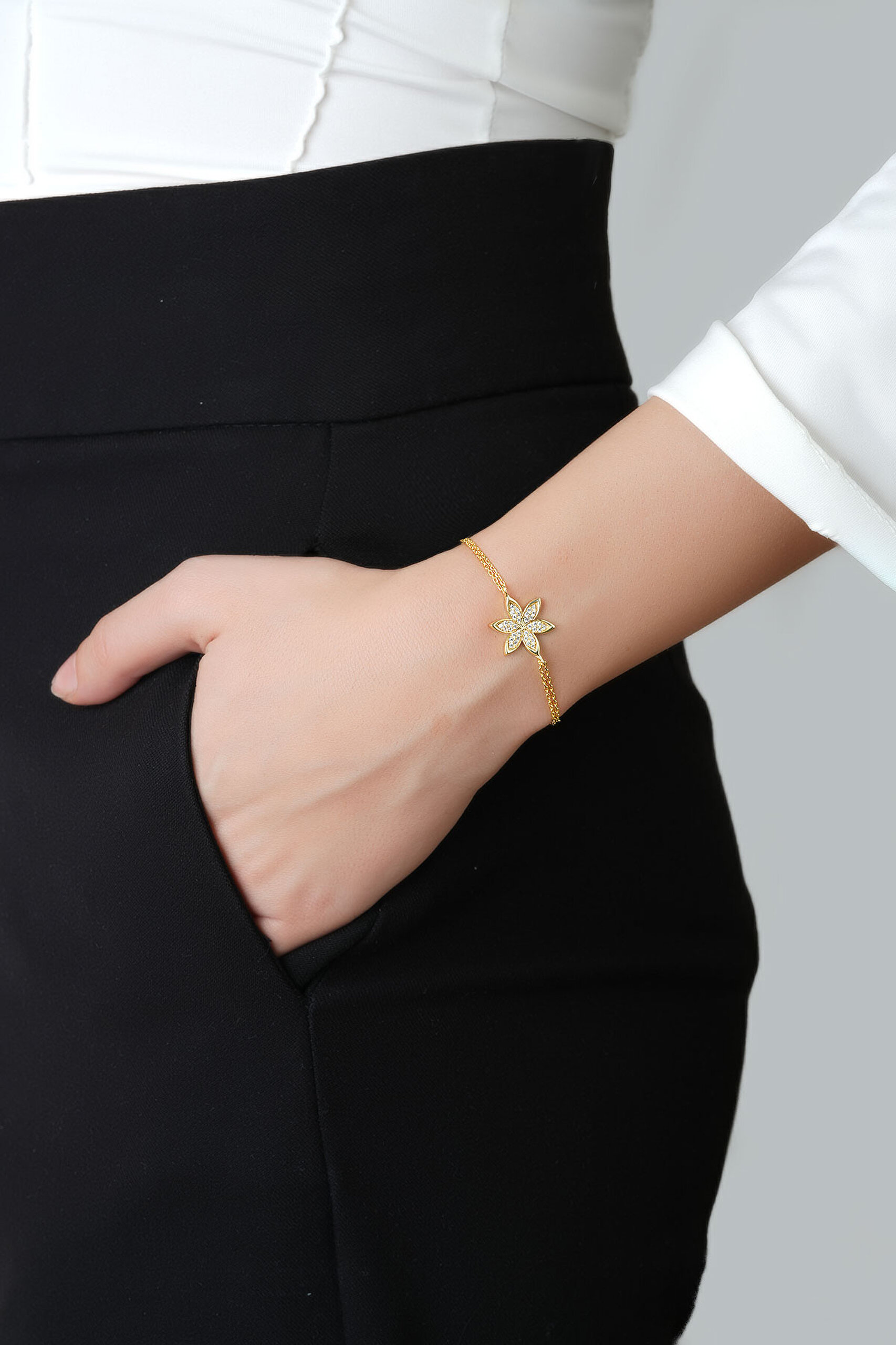⁠ Şans Çiçeği 18 Ayar Sarı Altın Kaplama 20 Cm Gümüş Bileklik_3}
